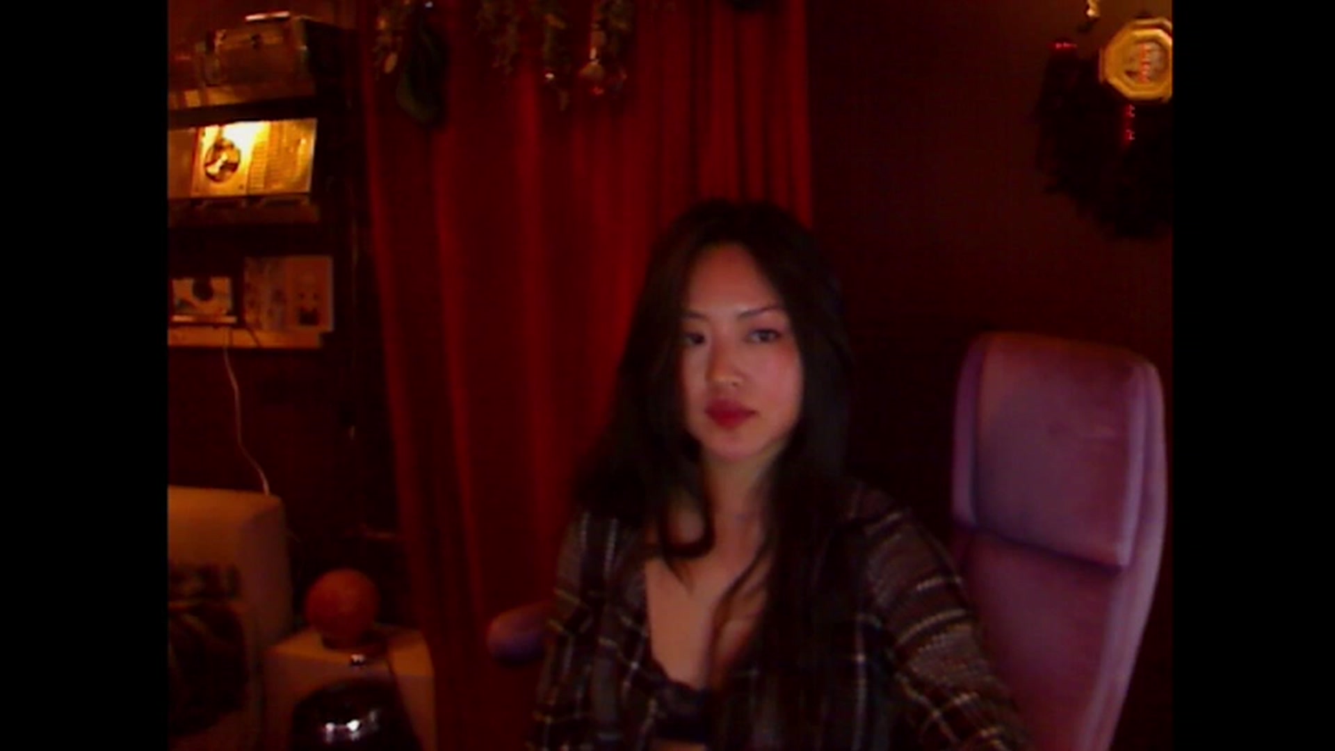 Gallery image thumbnail from Linnea_'s myfreecams stream on, 07/30/2023, 09:05 image 17 of 20