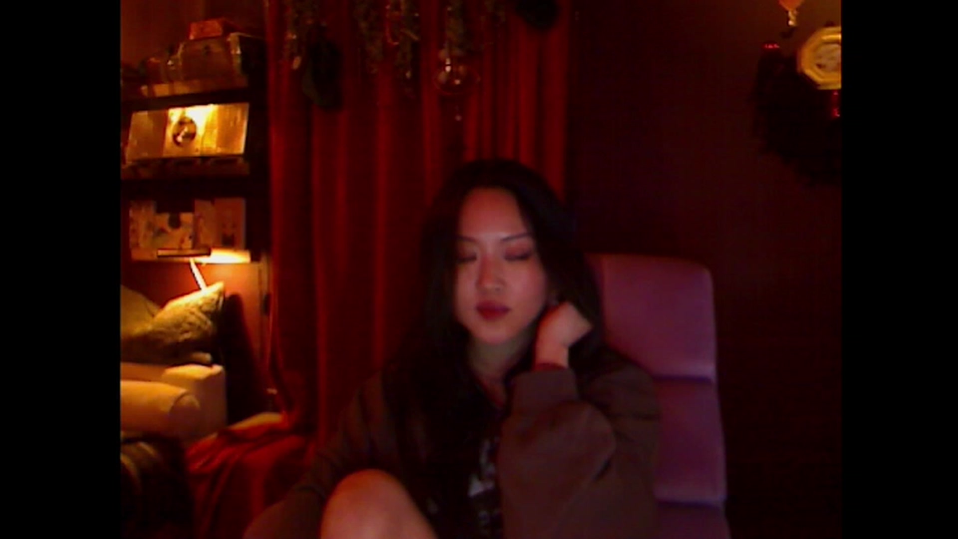 Gallery image thumbnail from Linnea_'s myfreecams stream on, 10/08/2023, 05:07 image 18 of 20