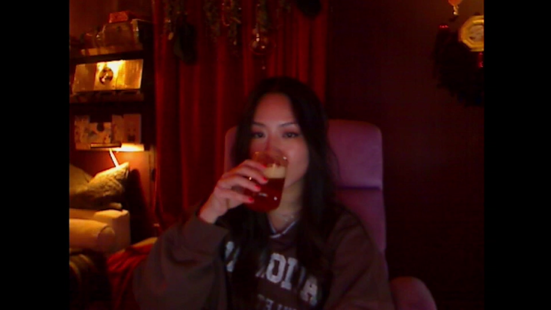 Gallery image thumbnail from Linnea_'s myfreecams stream on, 10/08/2023, 05:07 image 11 of 20