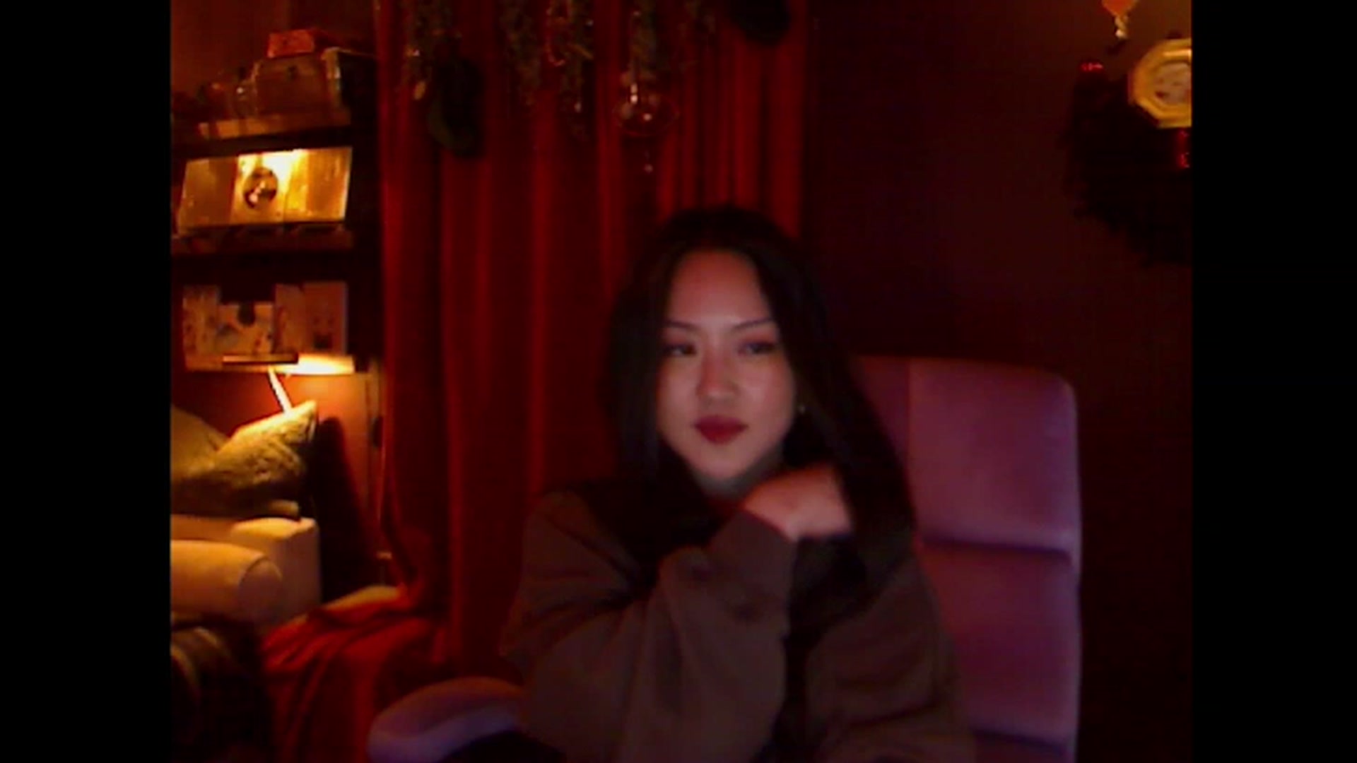 Gallery image thumbnail from Linnea_'s myfreecams stream on, 10/08/2023, 05:07 image 1 of 20