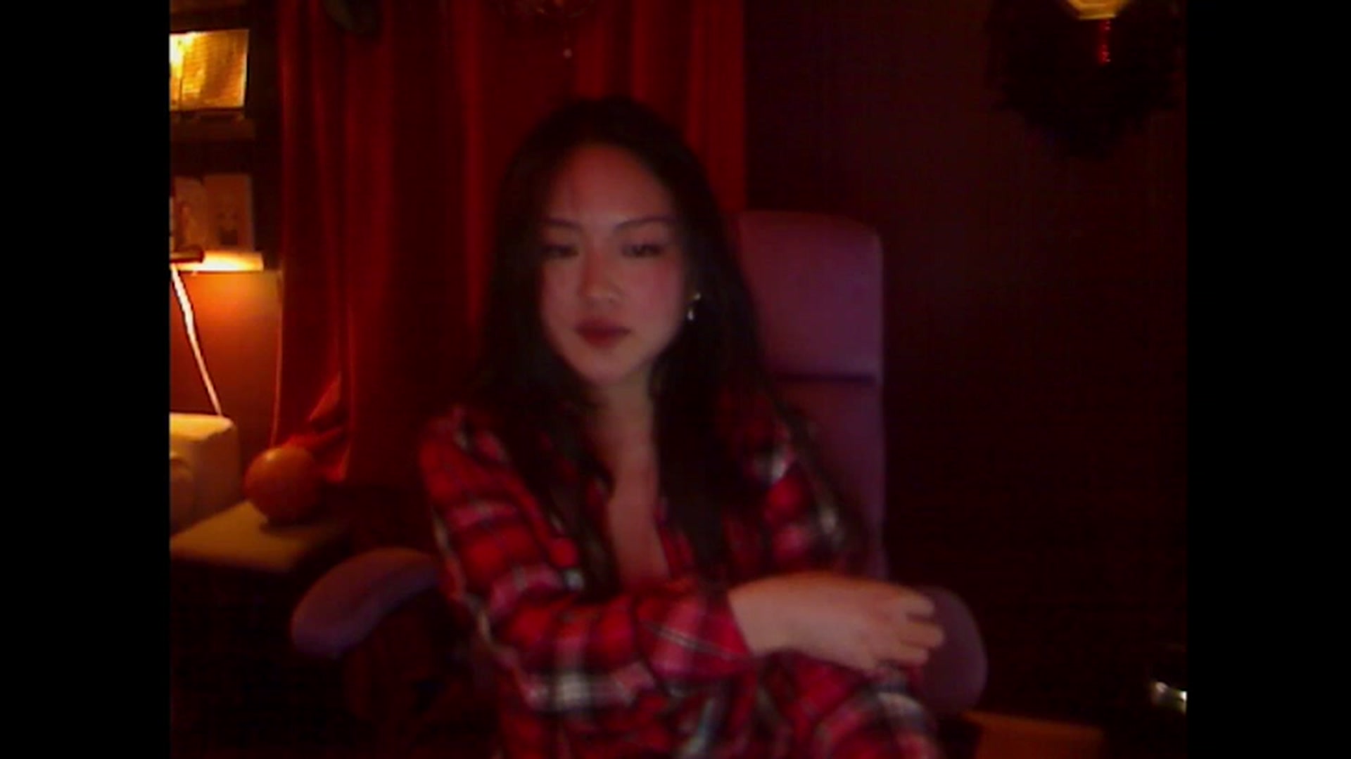 Gallery image thumbnail from Linnea_'s myfreecams stream on, 10/19/2023, 05:20 image 6 of 20