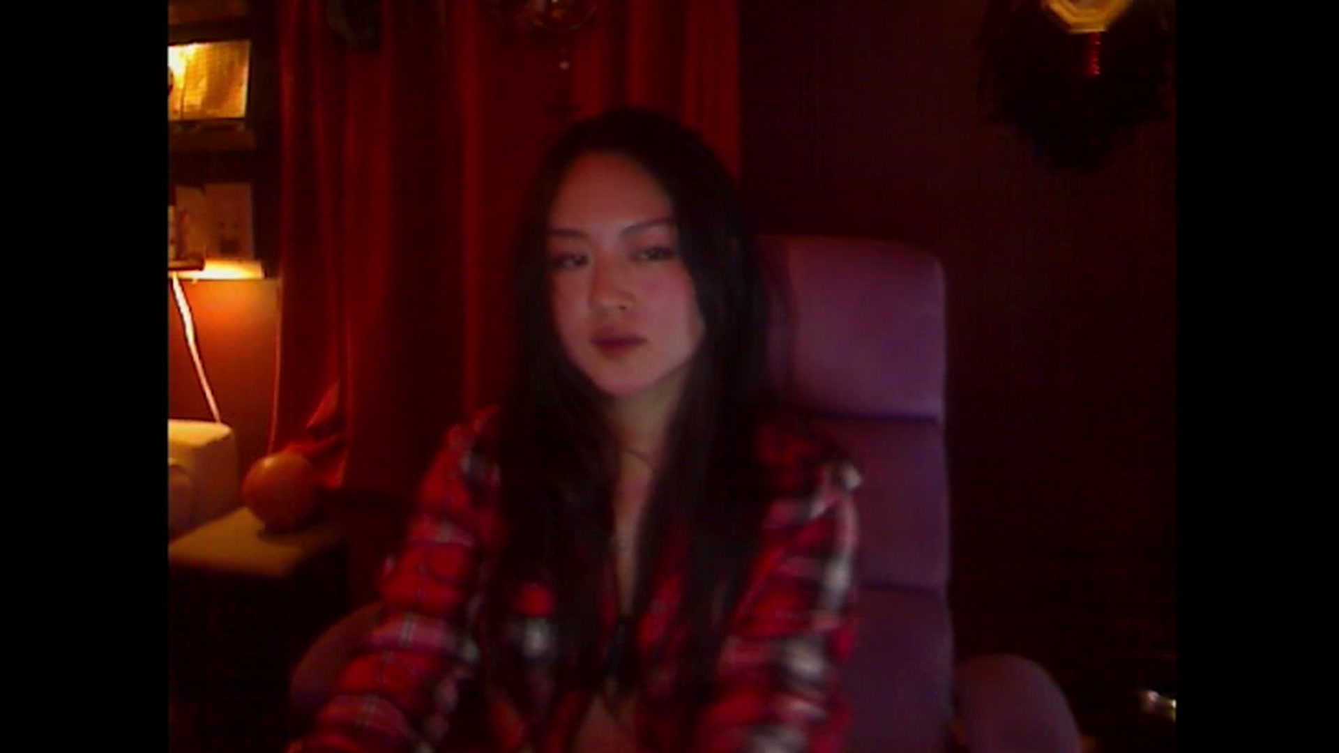 Gallery image thumbnail from Linnea_'s myfreecams stream on, 10/19/2023, 07:05 image 7 of 20