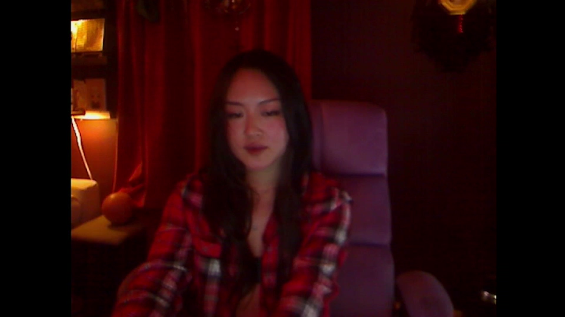 Gallery image thumbnail from Linnea_'s myfreecams stream on, 10/19/2023, 07:05 image 6 of 20