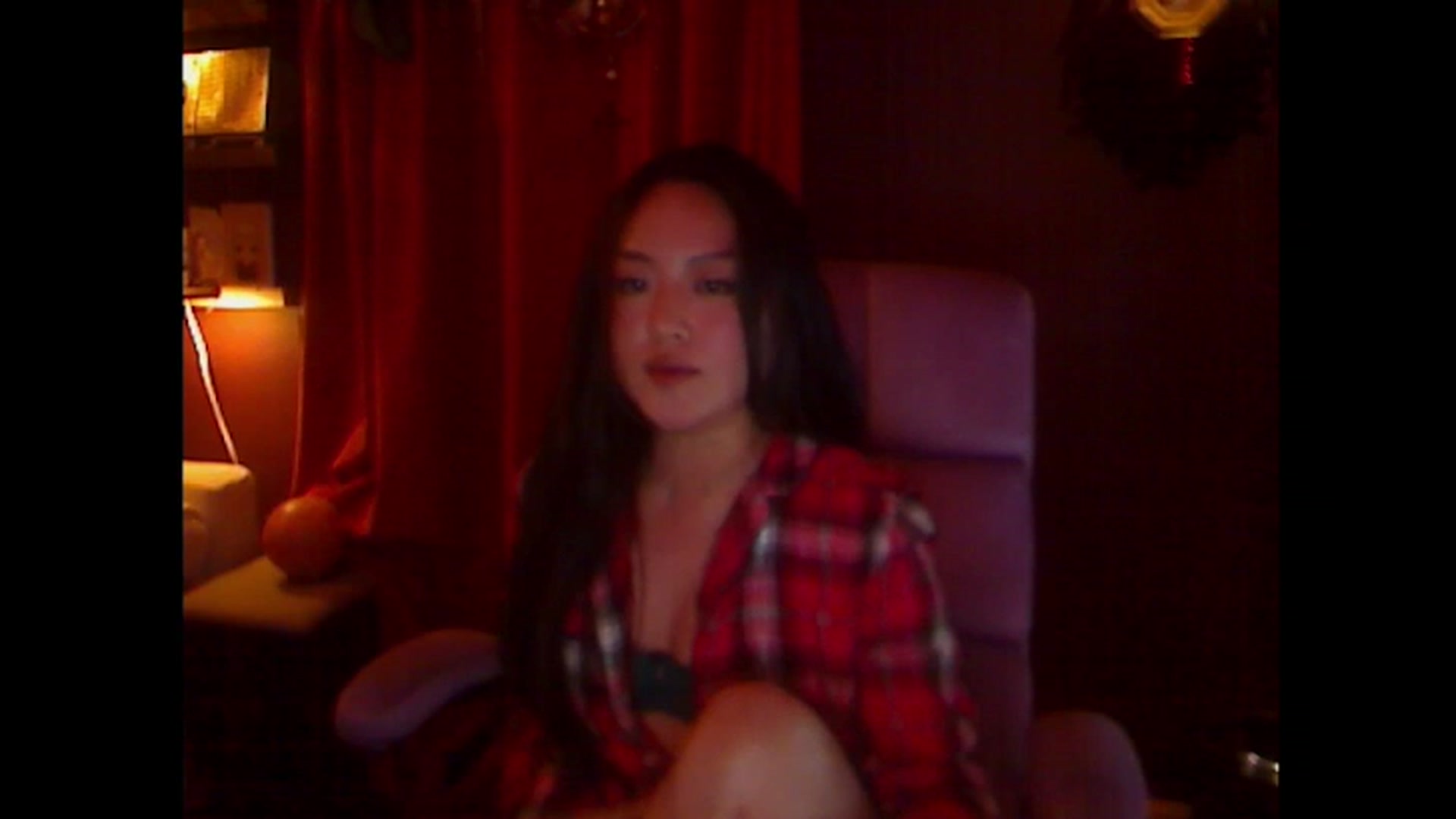 Gallery image thumbnail from Linnea_'s myfreecams stream on, 10/19/2023, 07:05 image 1 of 20