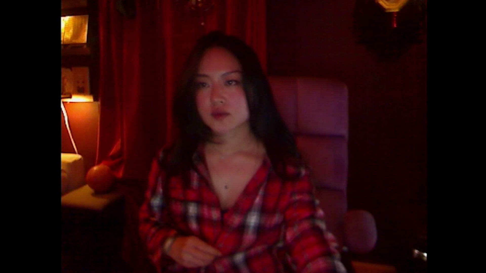 Gallery image thumbnail from Linnea_'s myfreecams stream on, 10/19/2023, 07:05 image 16 of 20
