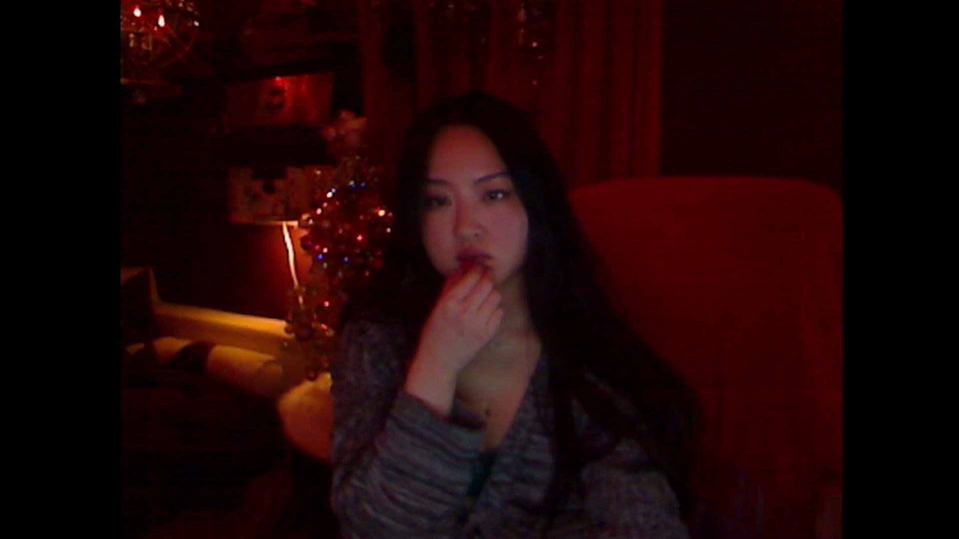 Gallery image thumbnail from Linnea_'s myfreecams stream on, 12/14/2023, 05:27 image 16 of 20