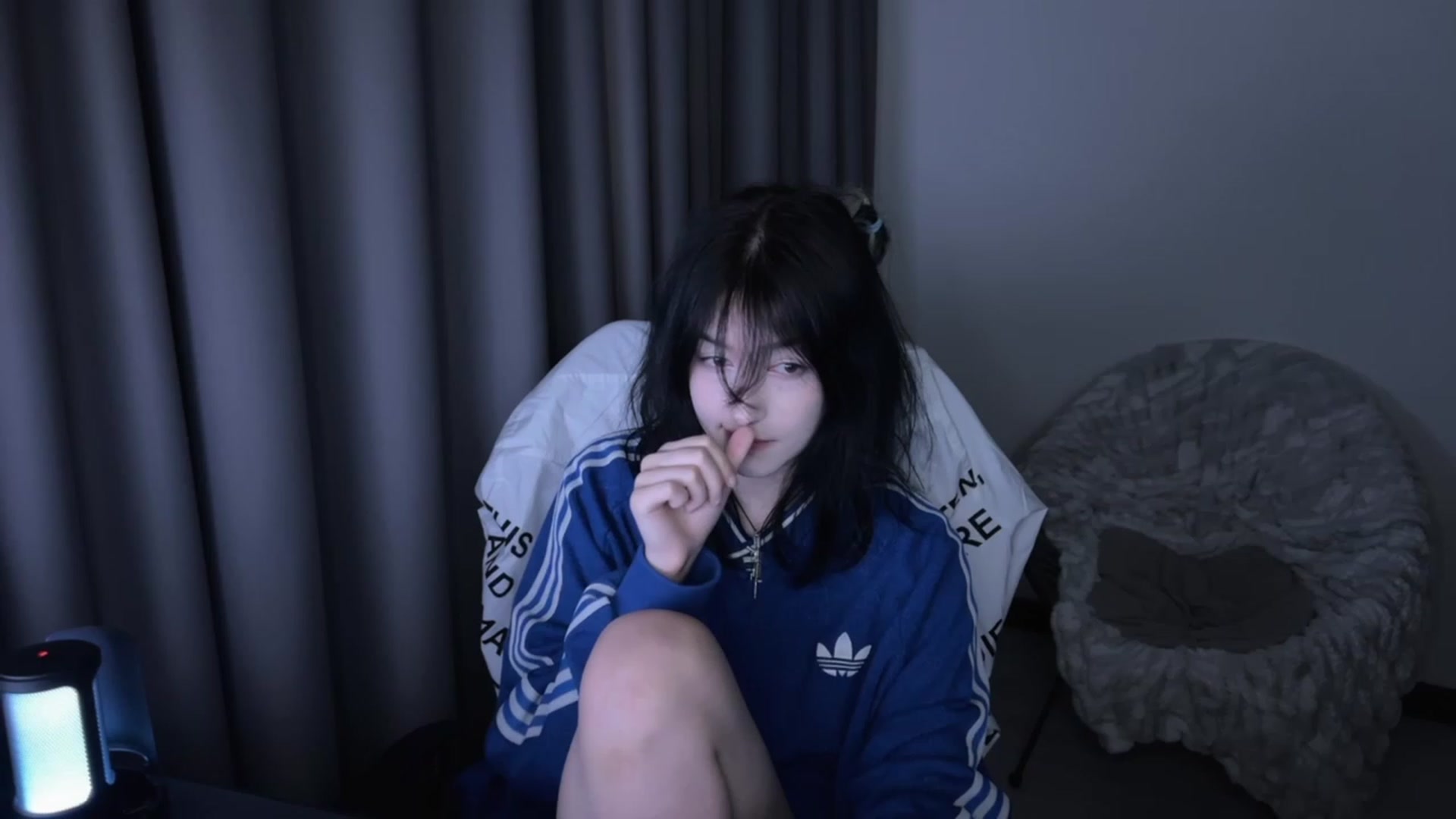 Gallery image thumbnail from Linterdit_A's myfreecams stream on, 03/10/2024, 02:37 image 1 of 20