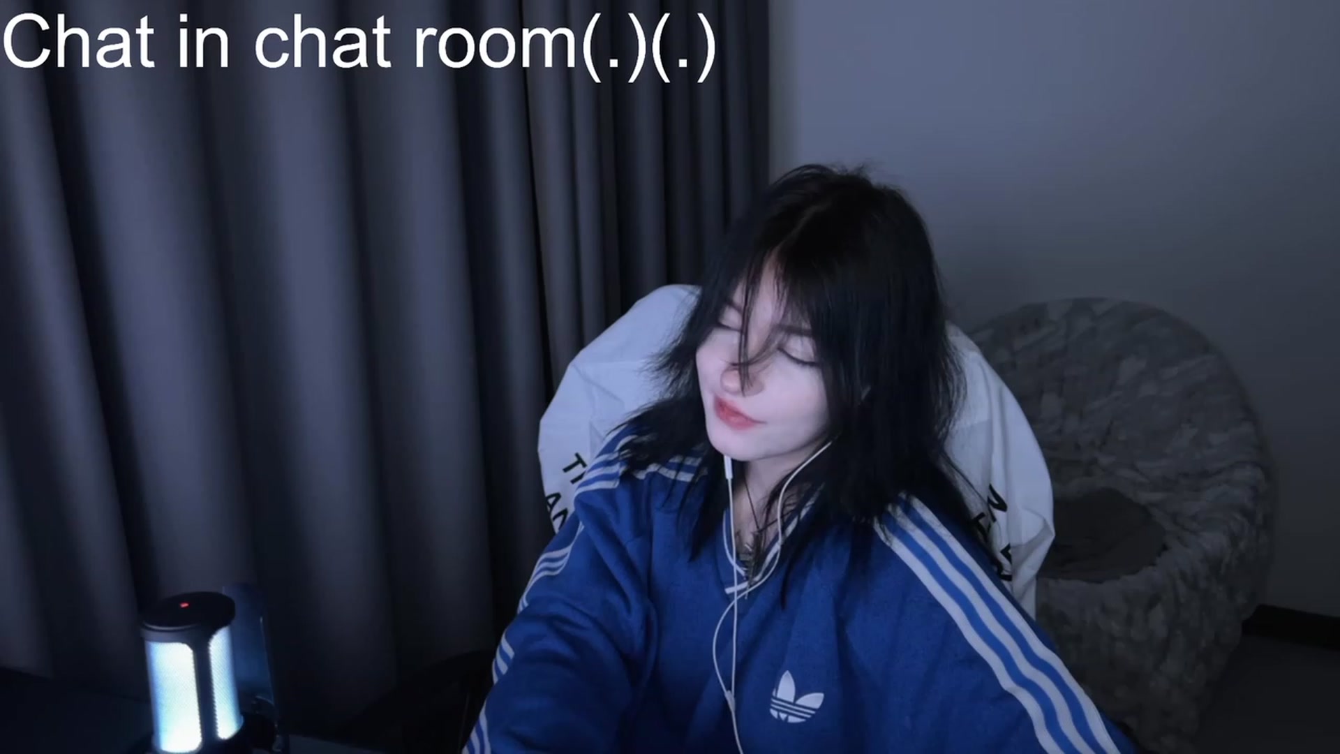 Gallery image thumbnail from Linterdit_A's myfreecams stream on, 03/12/2024, 03:27 image 19 of 20