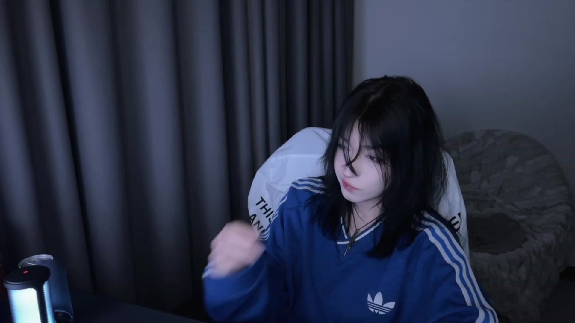 Gallery image thumbnail from Linterdit_A's myfreecams stream on, 03/13/2024, 03:08 image 8 of 20