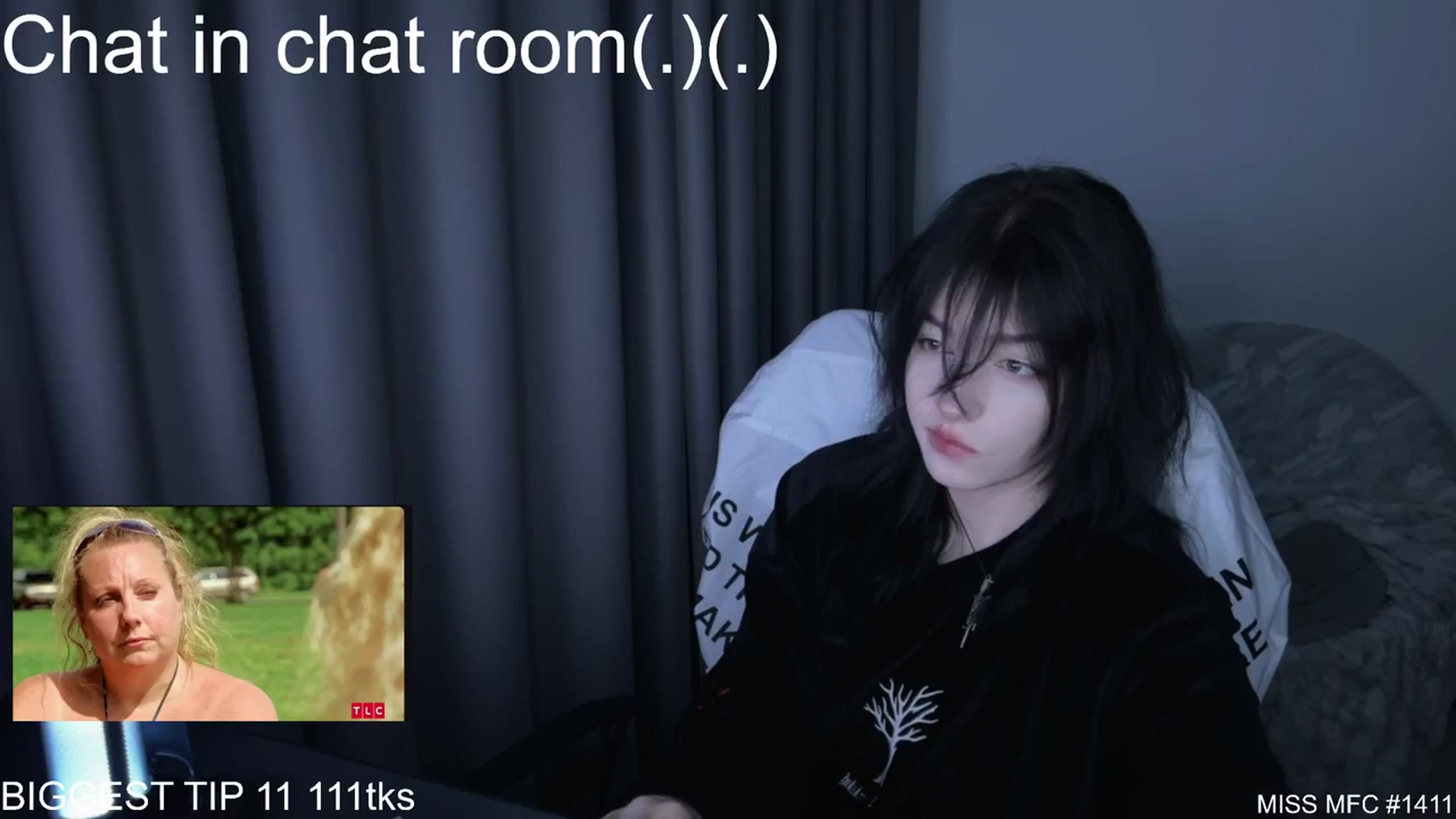 Gallery image thumbnail from Linterdit_A's myfreecams stream on, 03/16/2024, 03:07 image 12 of 20