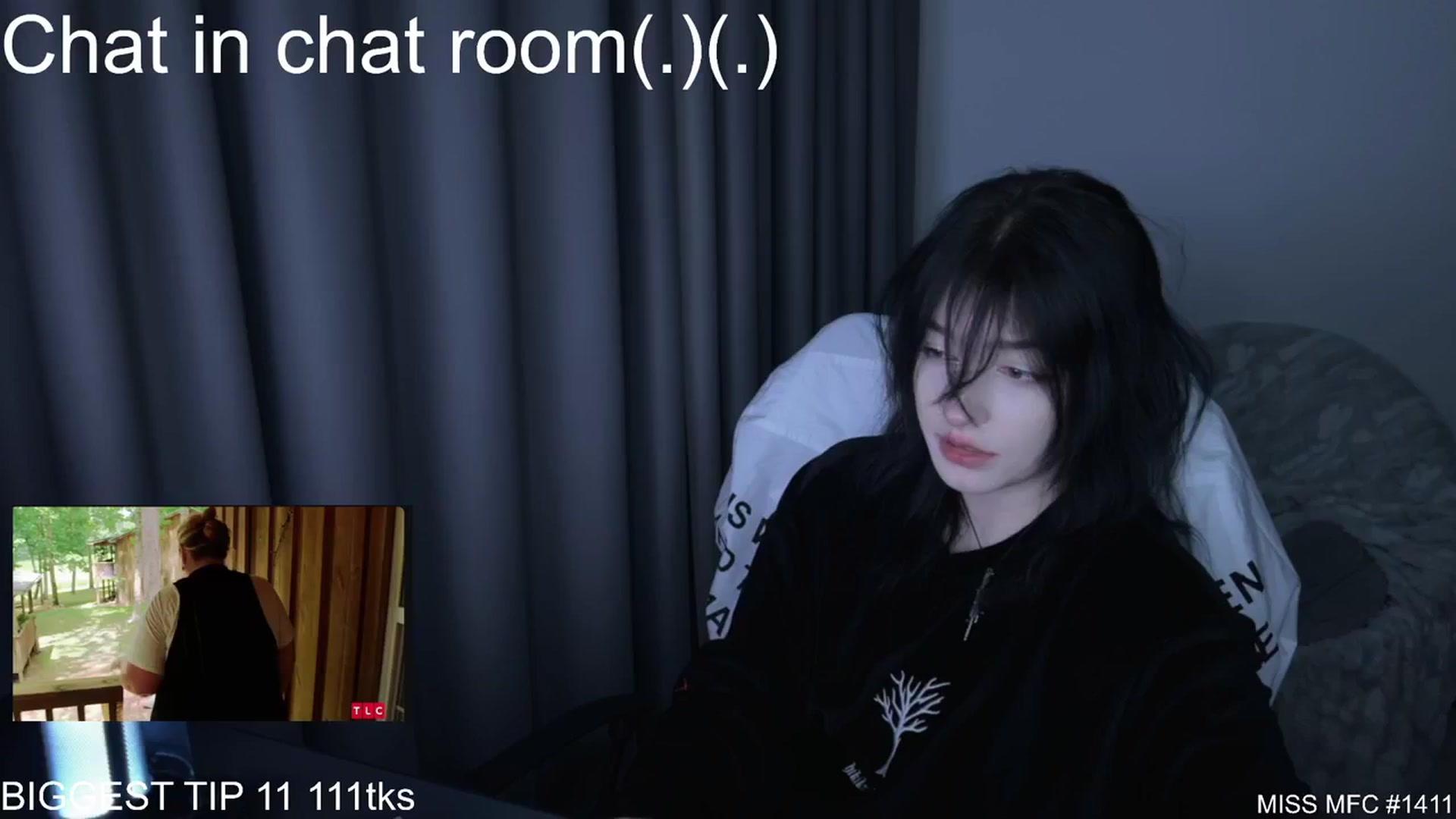 Gallery image thumbnail from Linterdit_A's myfreecams stream on, 03/16/2024, 03:07 image 10 of 20