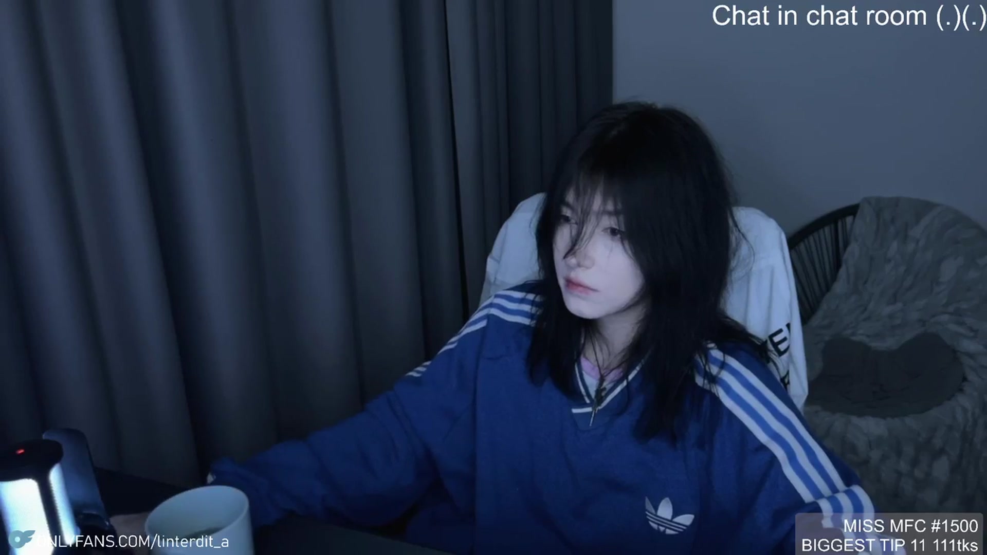 Gallery image thumbnail from Linterdit_A's myfreecams stream on, 03/19/2024, 01:08 image 4 of 20