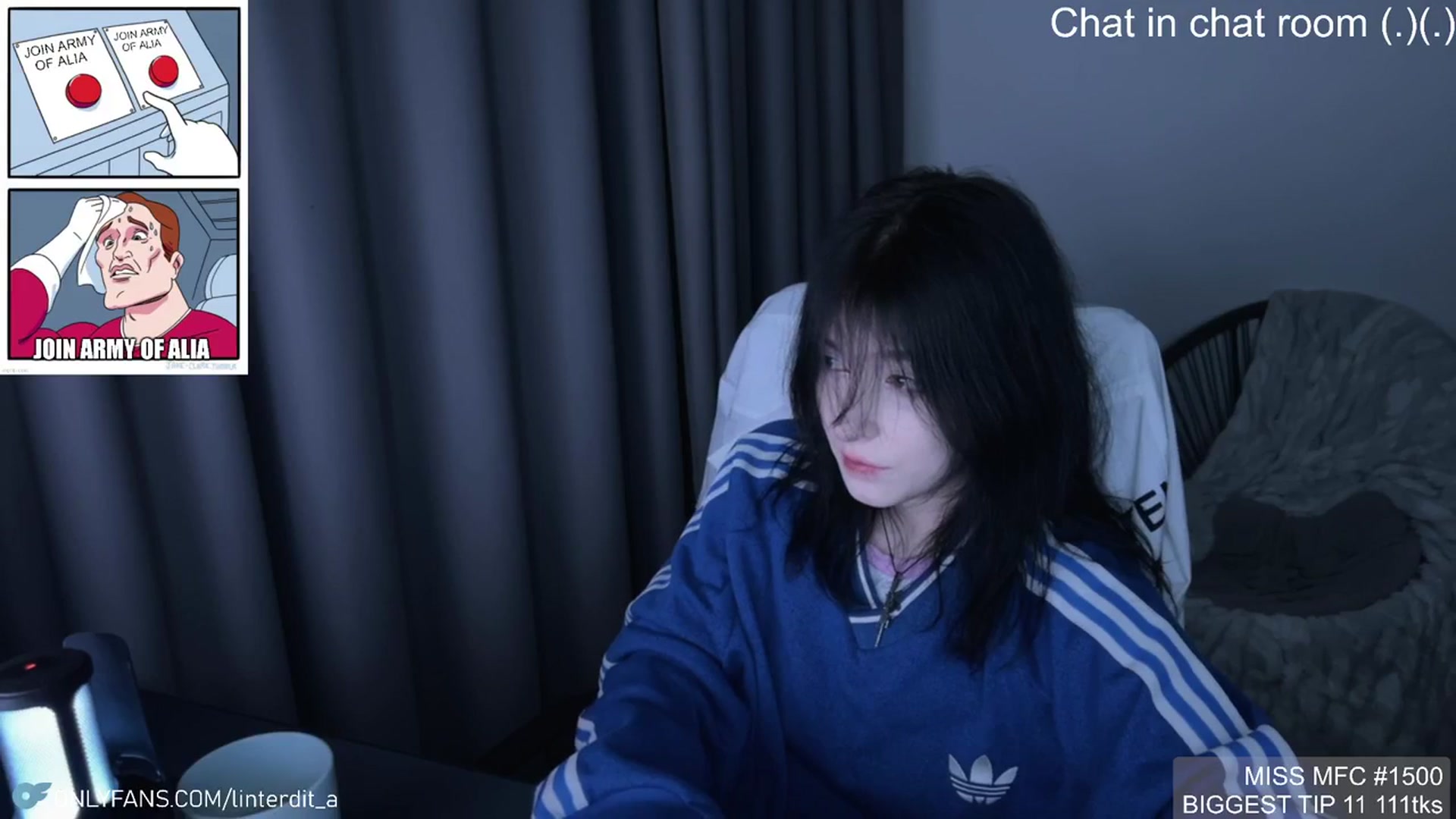 Gallery image thumbnail from Linterdit_A's myfreecams stream on, 03/19/2024, 01:08 image 19 of 20