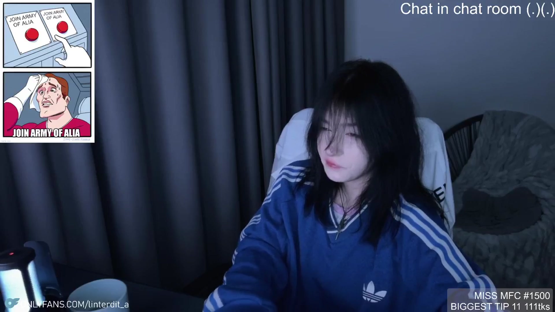 Gallery image thumbnail from Linterdit_A's myfreecams stream on, 03/19/2024, 01:08 image 16 of 20