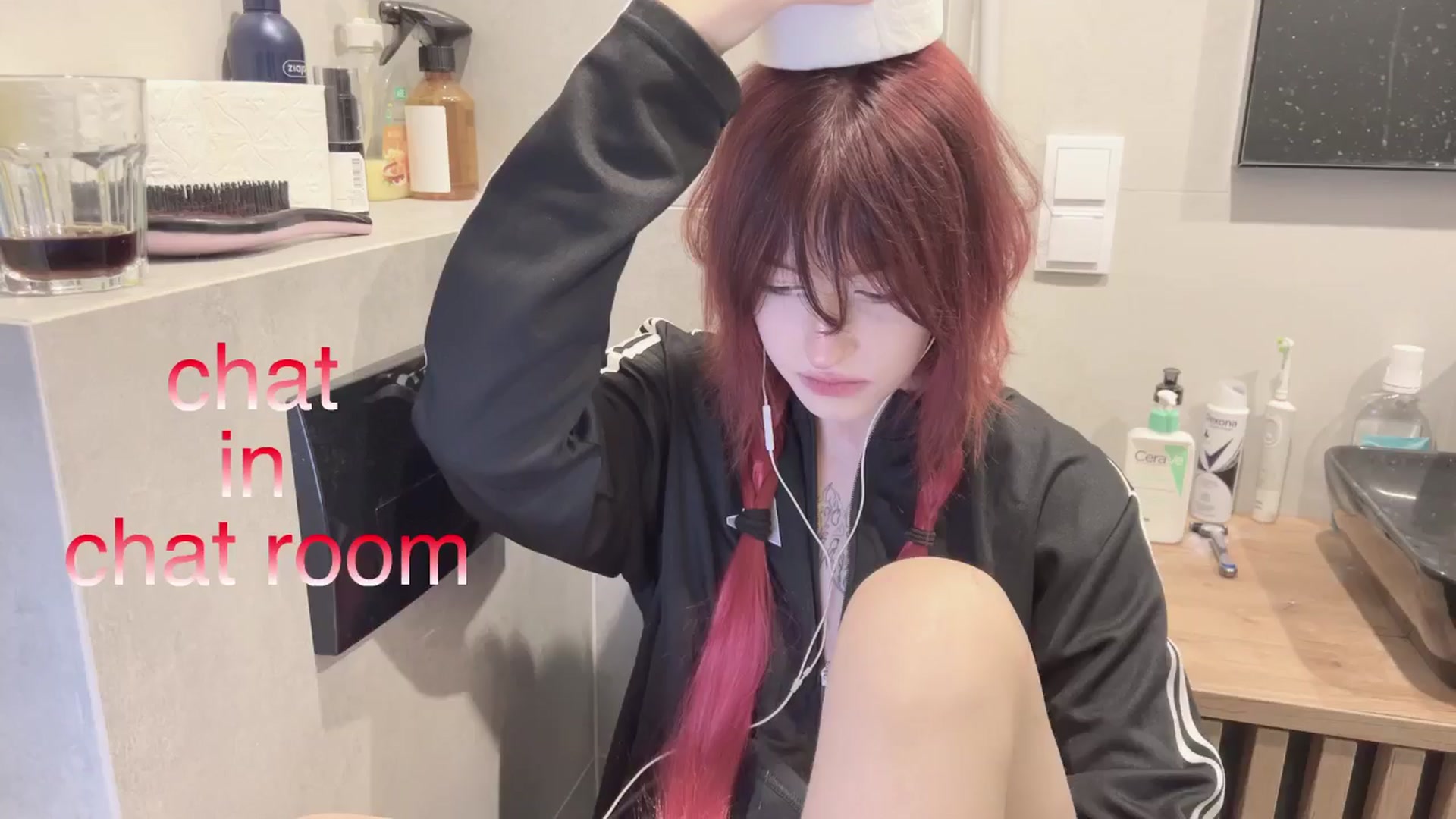Gallery image thumbnail from Linterdit_A's myfreecams stream on, 05/17/2024, 23:29 image 10 of 20