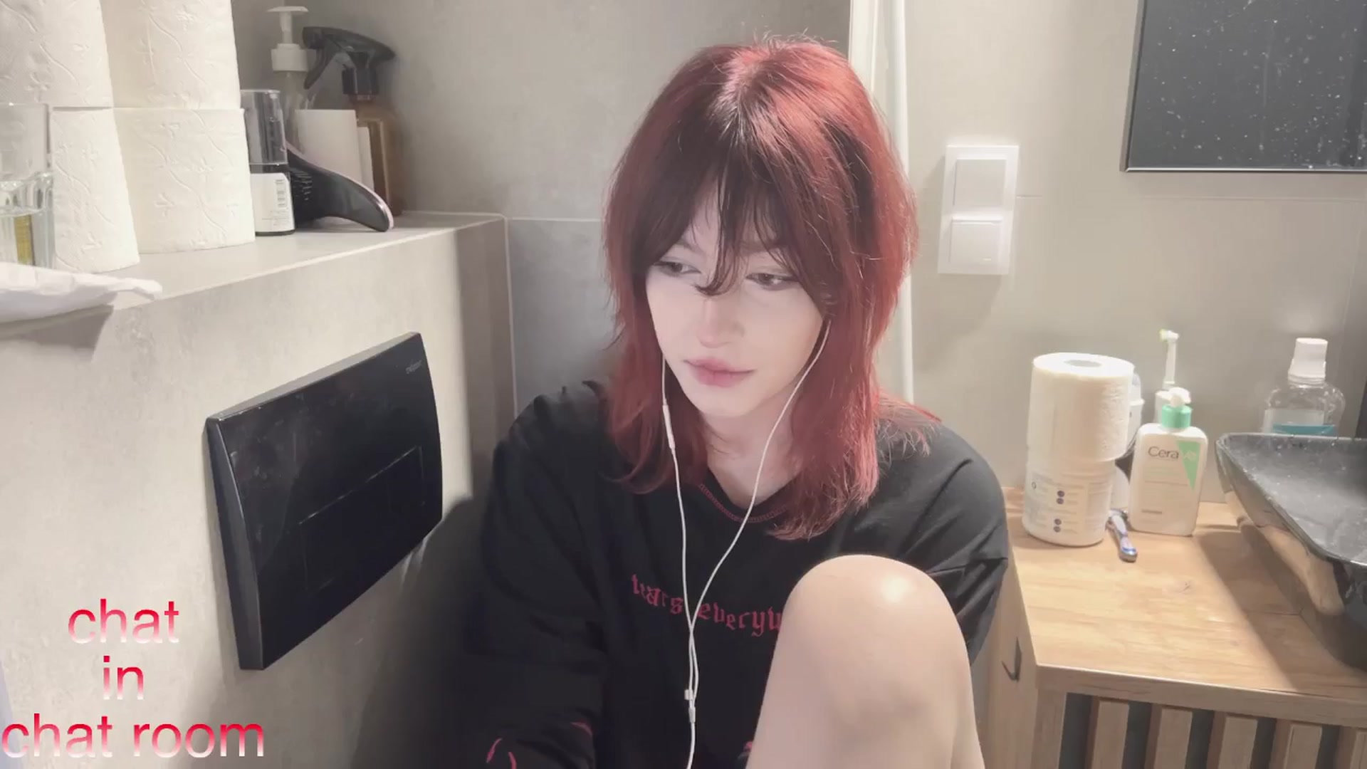 Gallery image thumbnail from Linterdit_A's myfreecams stream on, 05/18/2024, 23:38 image 2 of 20