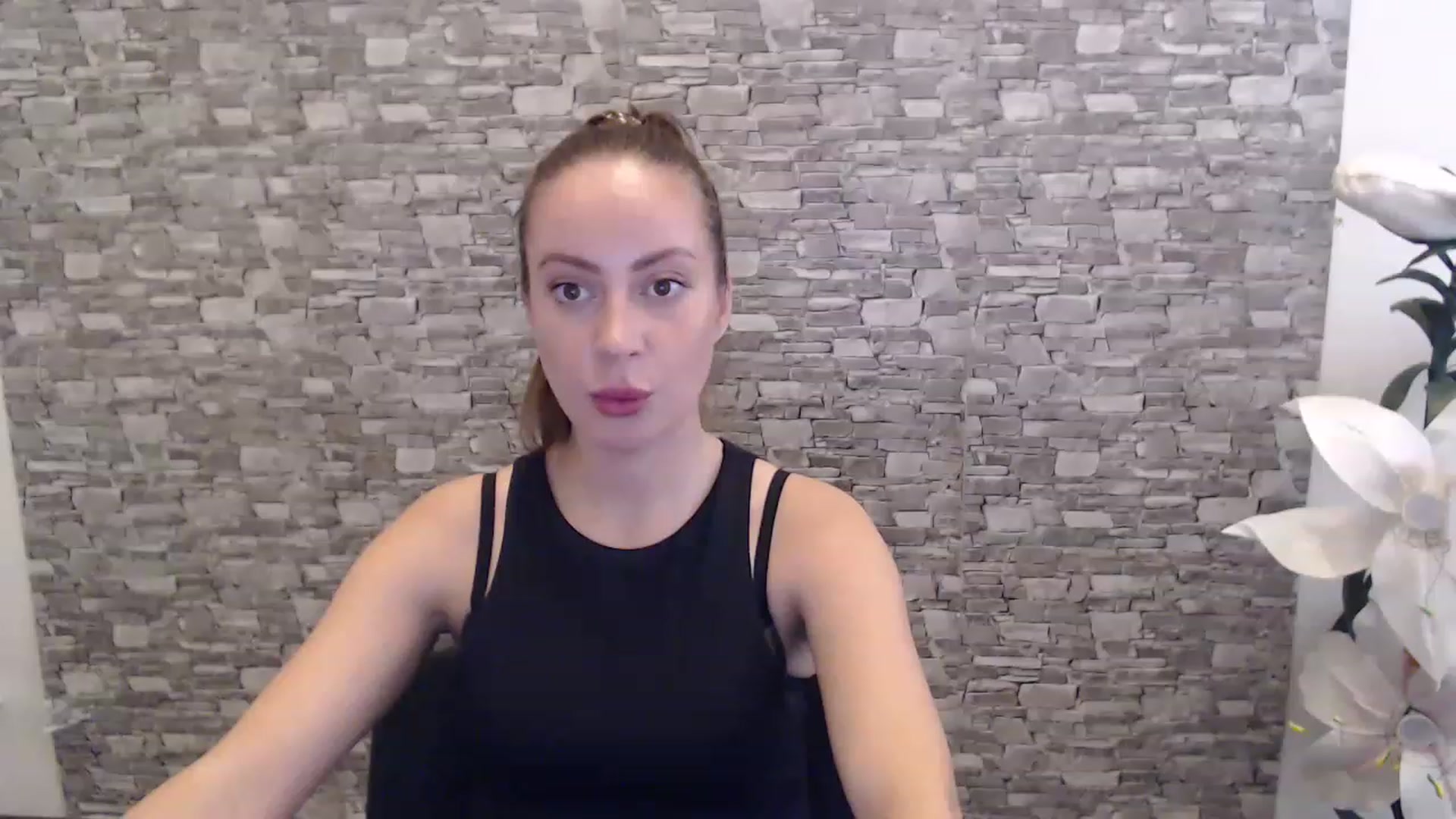 Gallery image thumbnail from Liny_Love's myfreecams stream on, 04/09/2023, 14:02 image 19 of 20