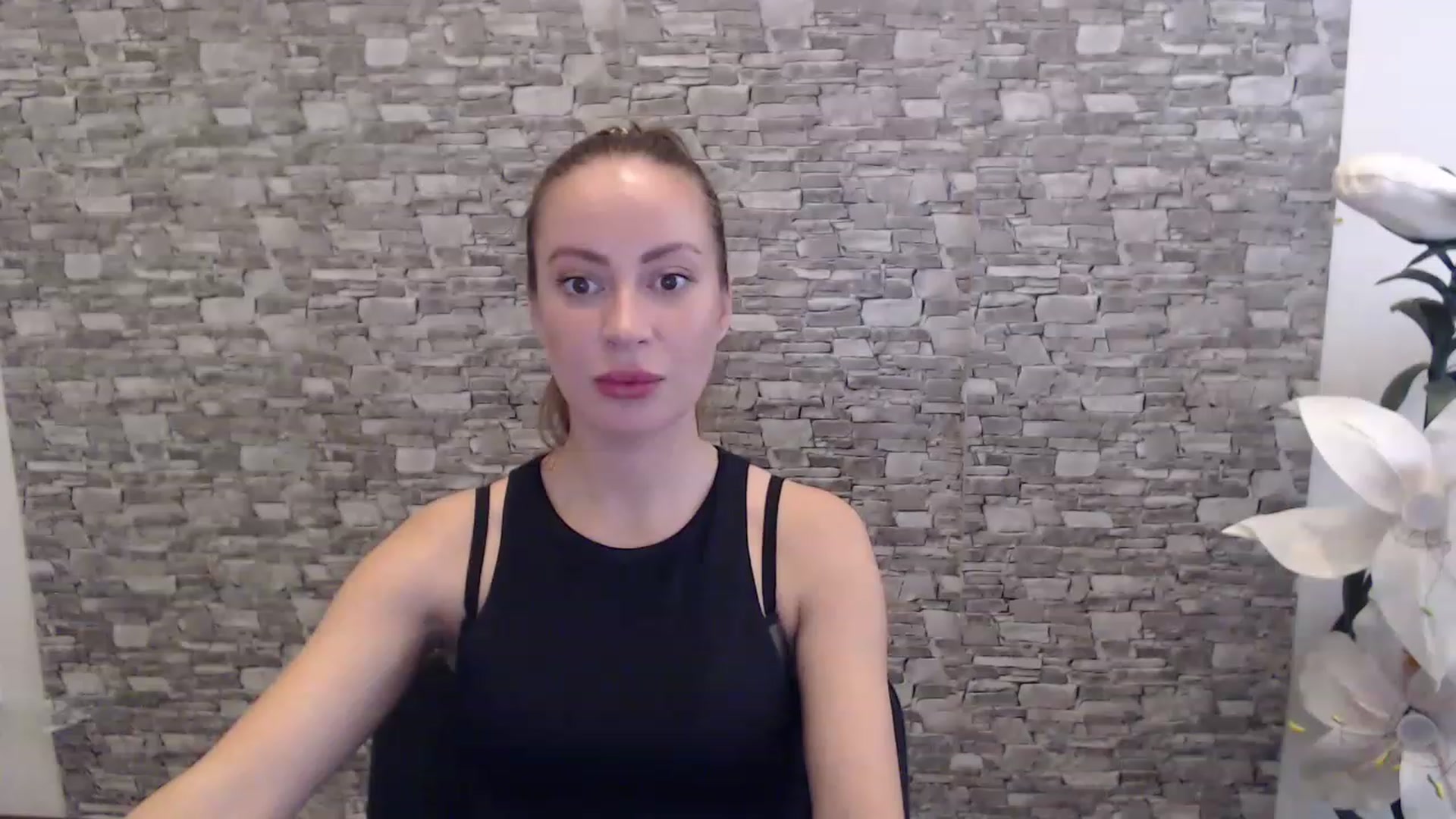 Gallery image thumbnail from Liny_Love's myfreecams stream on, 04/09/2023, 14:02 image 18 of 20