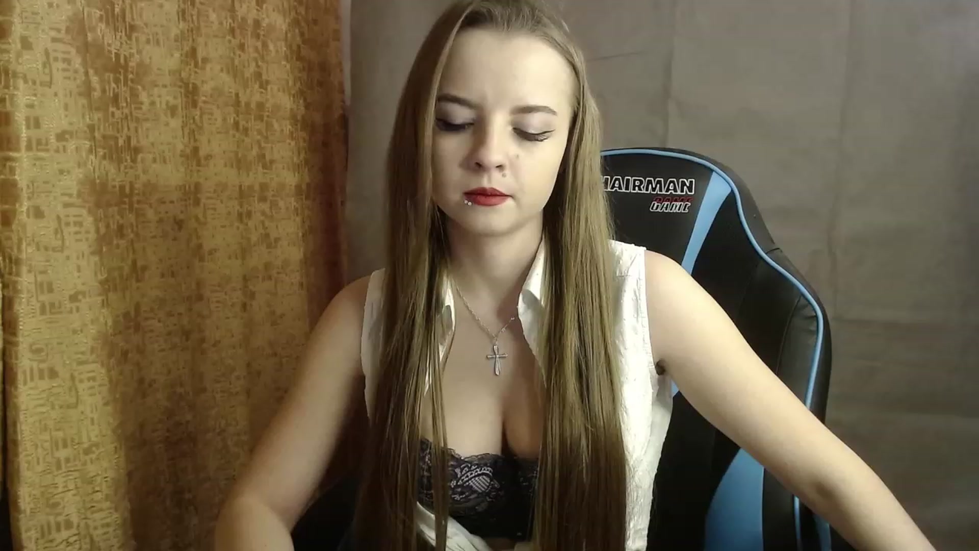 Gallery image thumbnail from Lio_noy's myfreecams stream on, 12/01/2022, 14:50 image 5 of 20