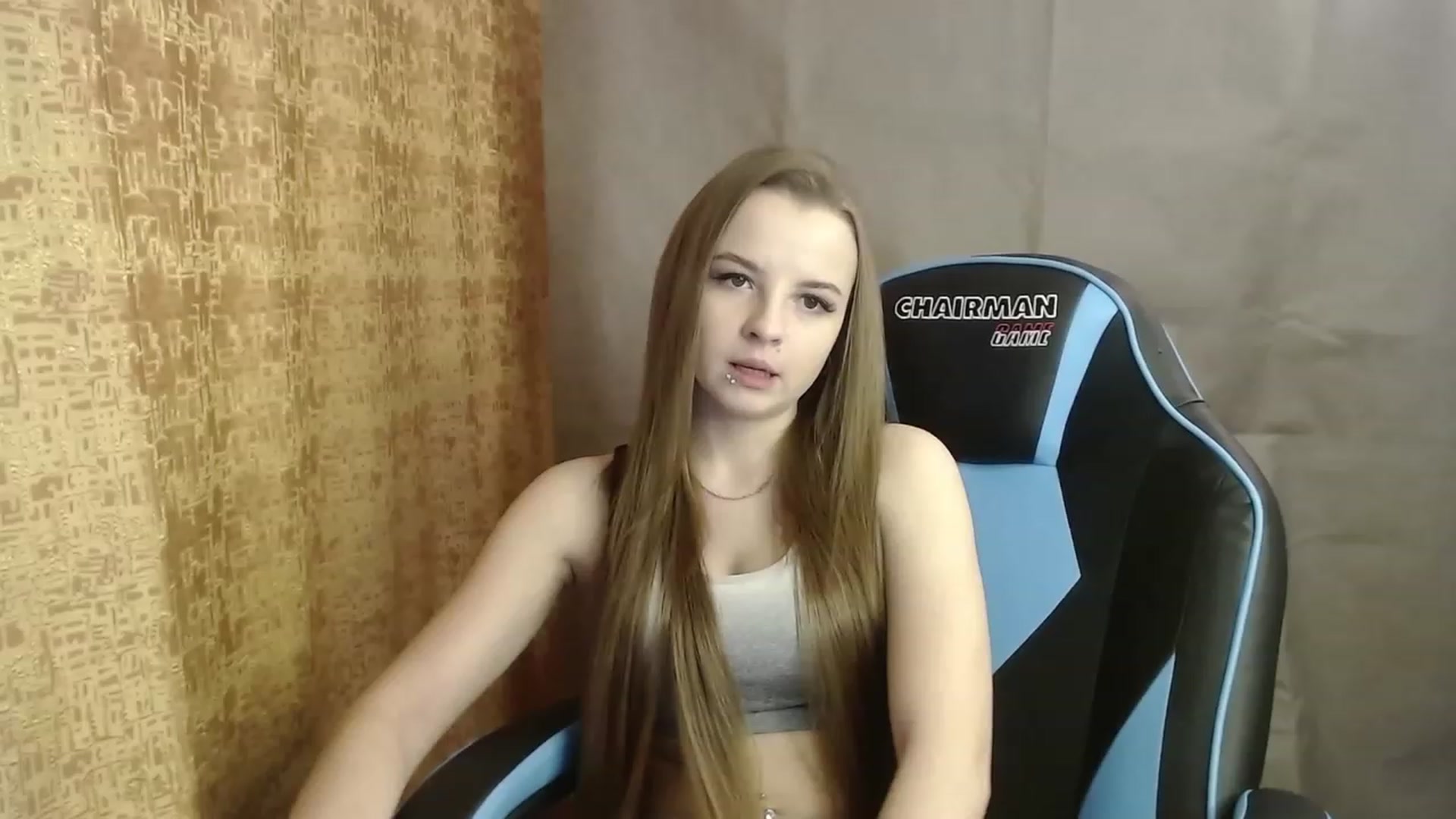 Gallery image thumbnail from Lio_noy's myfreecams stream on, 12/04/2022, 22:04 image 9 of 20