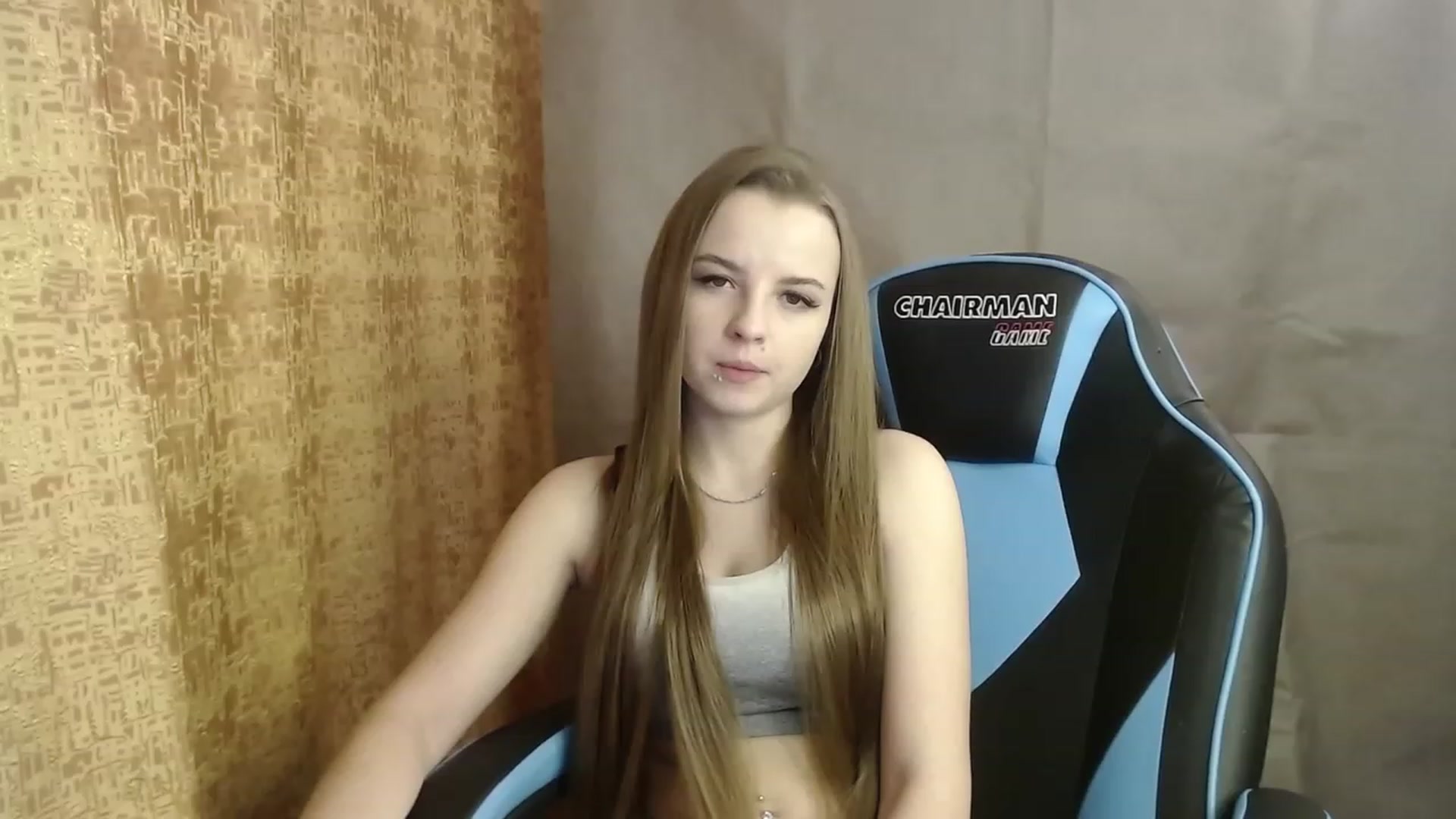 Gallery image thumbnail from Lio_noy's myfreecams stream on, 12/04/2022, 22:04 image 10 of 20