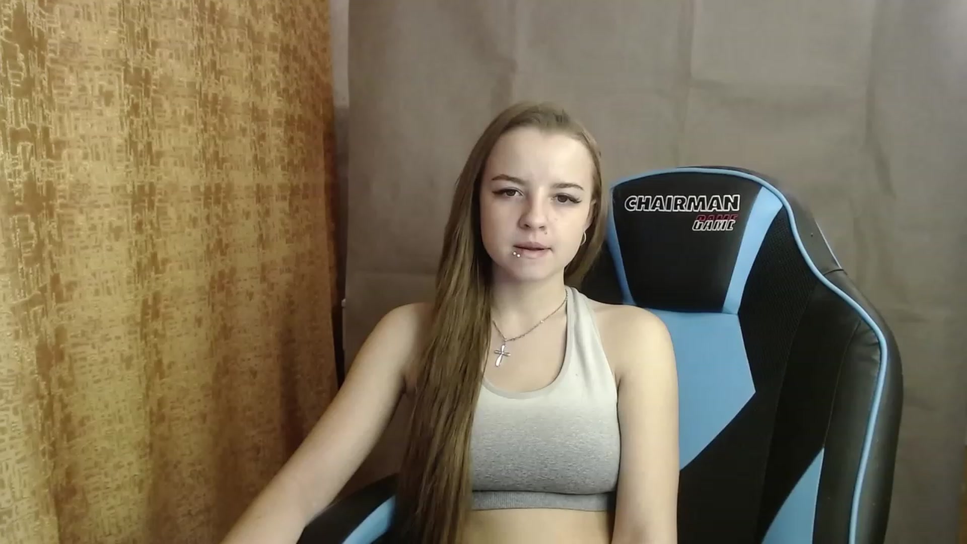 Gallery image thumbnail from Lio_noy's myfreecams stream on, 12/05/2022, 23:48 image 17 of 20