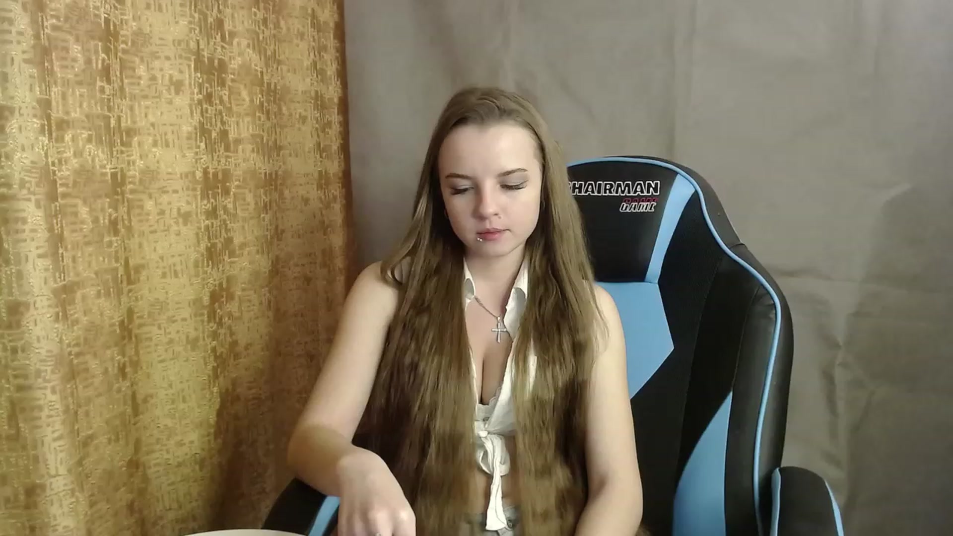 Gallery image thumbnail from Lio_noy's myfreecams stream on, 12/06/2022, 23:16 image 19 of 20