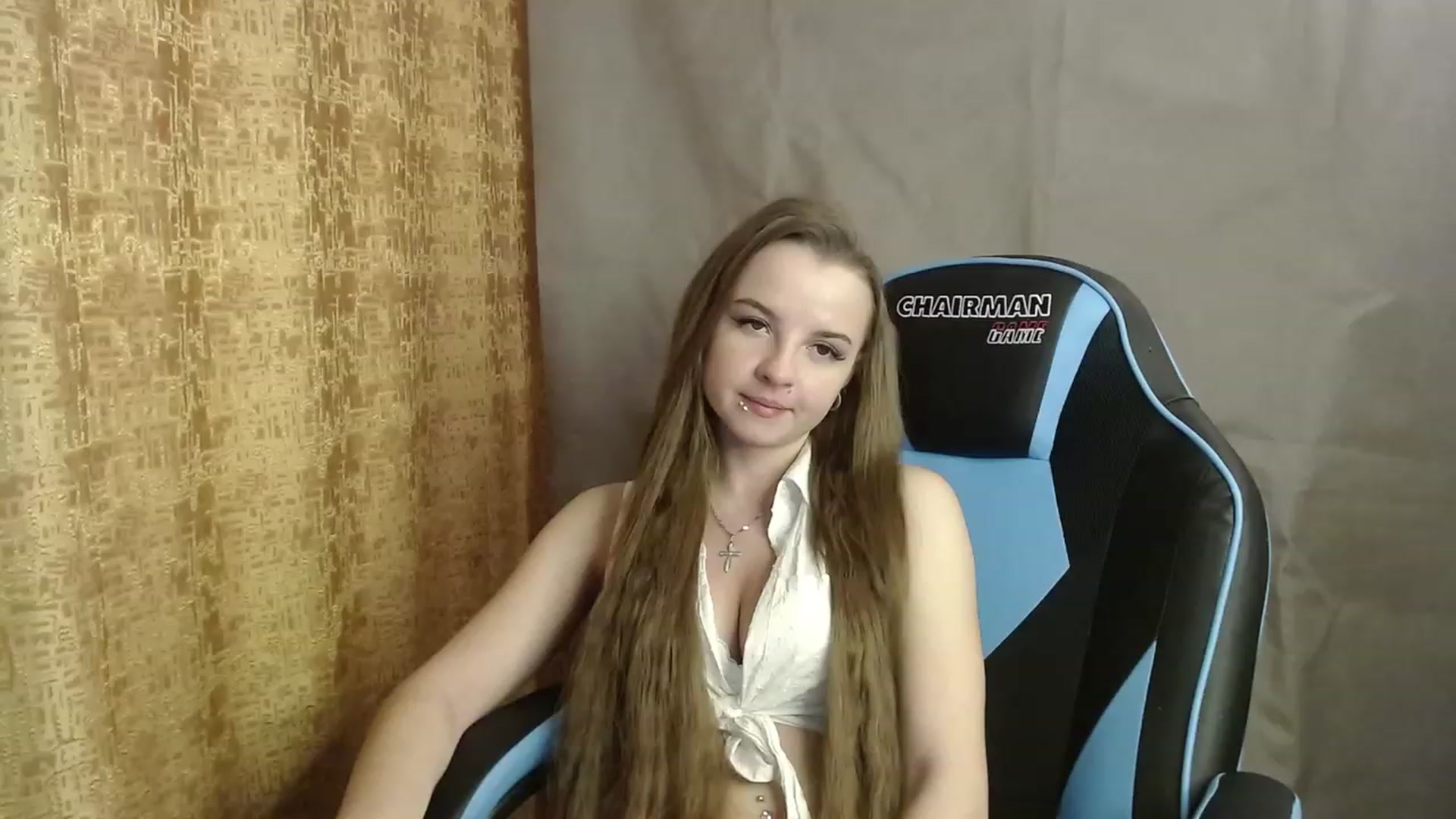 Gallery image thumbnail from Lio_noy's myfreecams stream on, 12/06/2022, 23:16 image 8 of 20