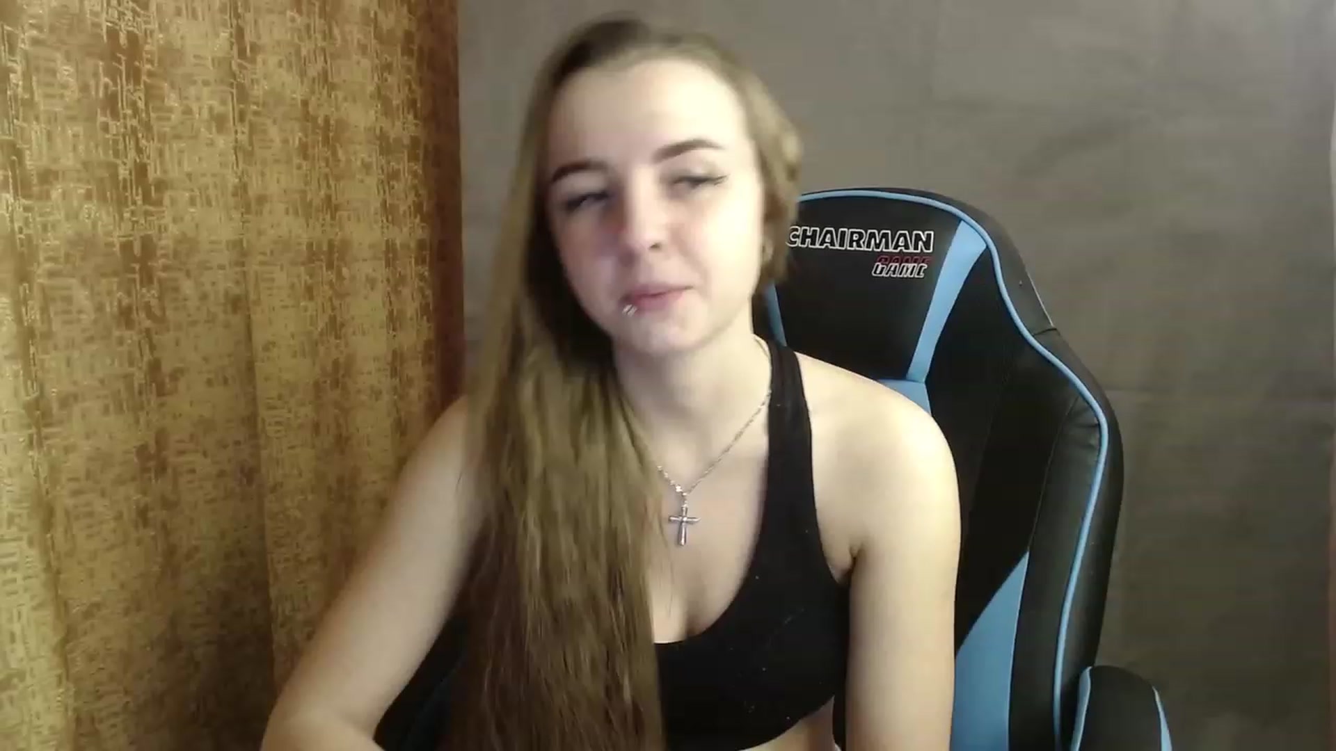 Gallery image thumbnail from Lio_noy's myfreecams stream on, 12/07/2022, 23:19 image 12 of 20