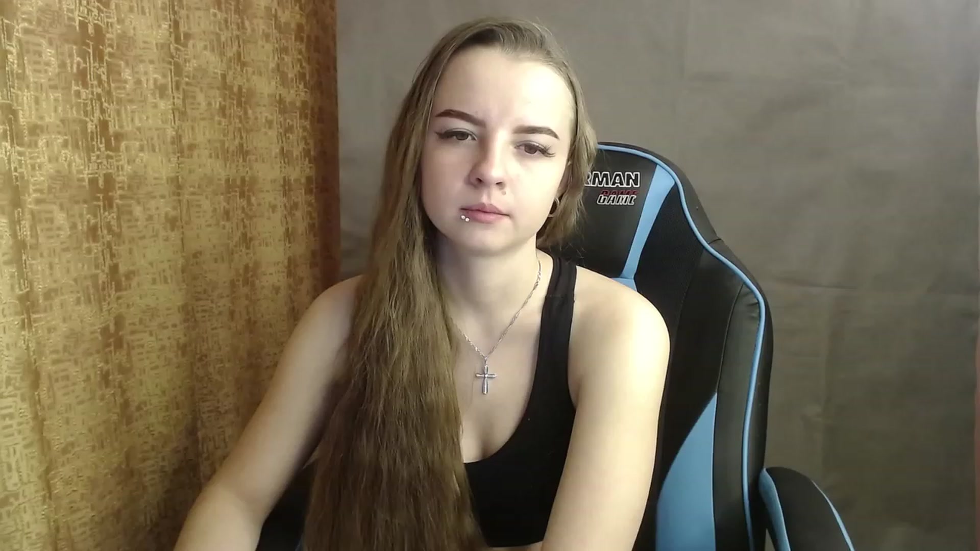 Gallery image thumbnail from Lio_noy's myfreecams stream on, 12/07/2022, 23:19 image 8 of 20