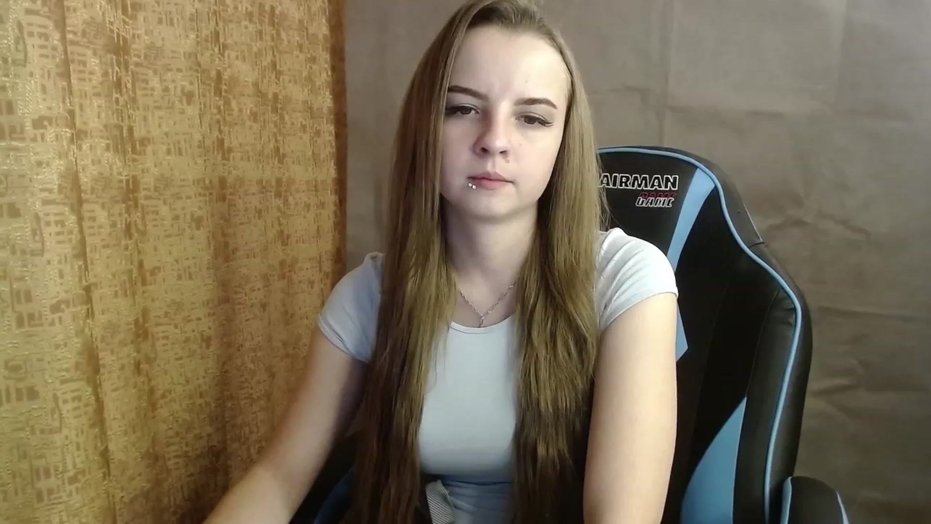 Gallery image thumbnail from Lio_noy's myfreecams stream on, 12/08/2022, 23:23 image 12 of 20