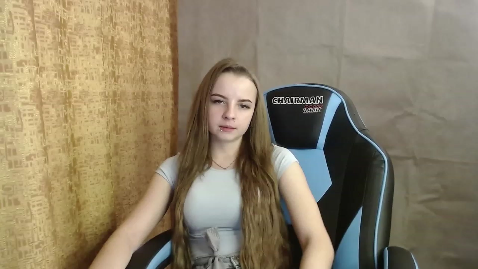 Gallery image thumbnail from Lio_noy's myfreecams stream on, 12/08/2022, 23:23 image 14 of 20