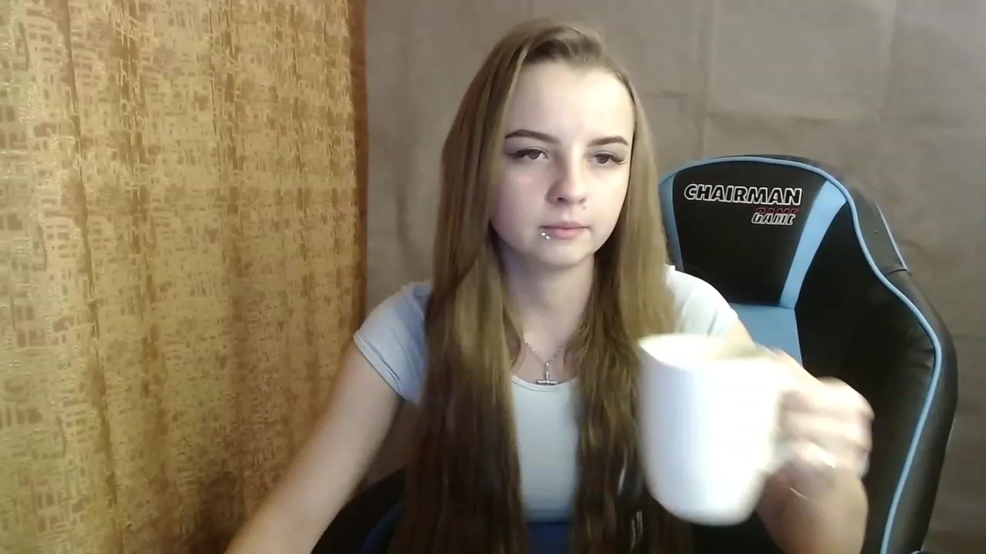Gallery image thumbnail from Lio_noy's myfreecams stream on, 12/08/2022, 23:23 image 1 of 20