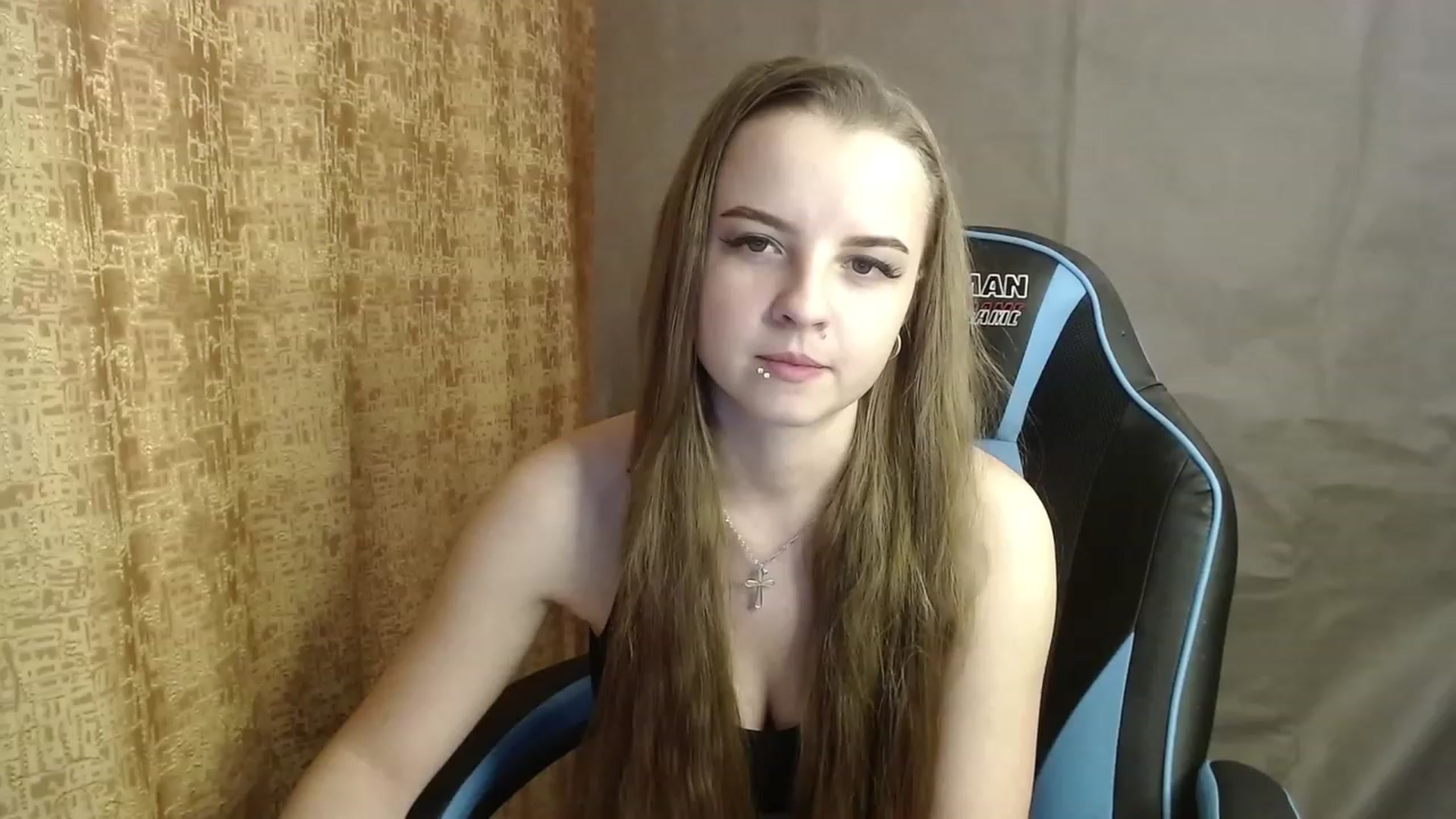 Gallery image thumbnail from Lio_noy's myfreecams stream on, 12/10/2022, 23:11 image 8 of 20