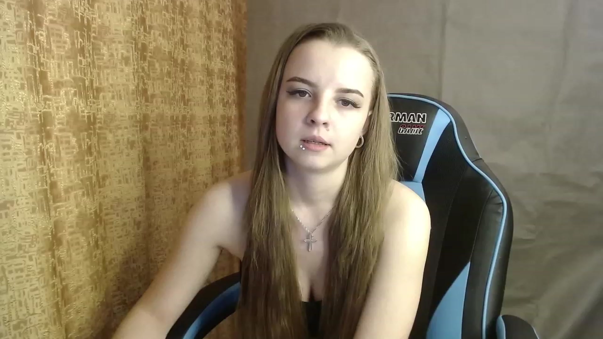 Gallery image thumbnail from Lio_noy's myfreecams stream on, 12/10/2022, 23:11 image 7 of 20
