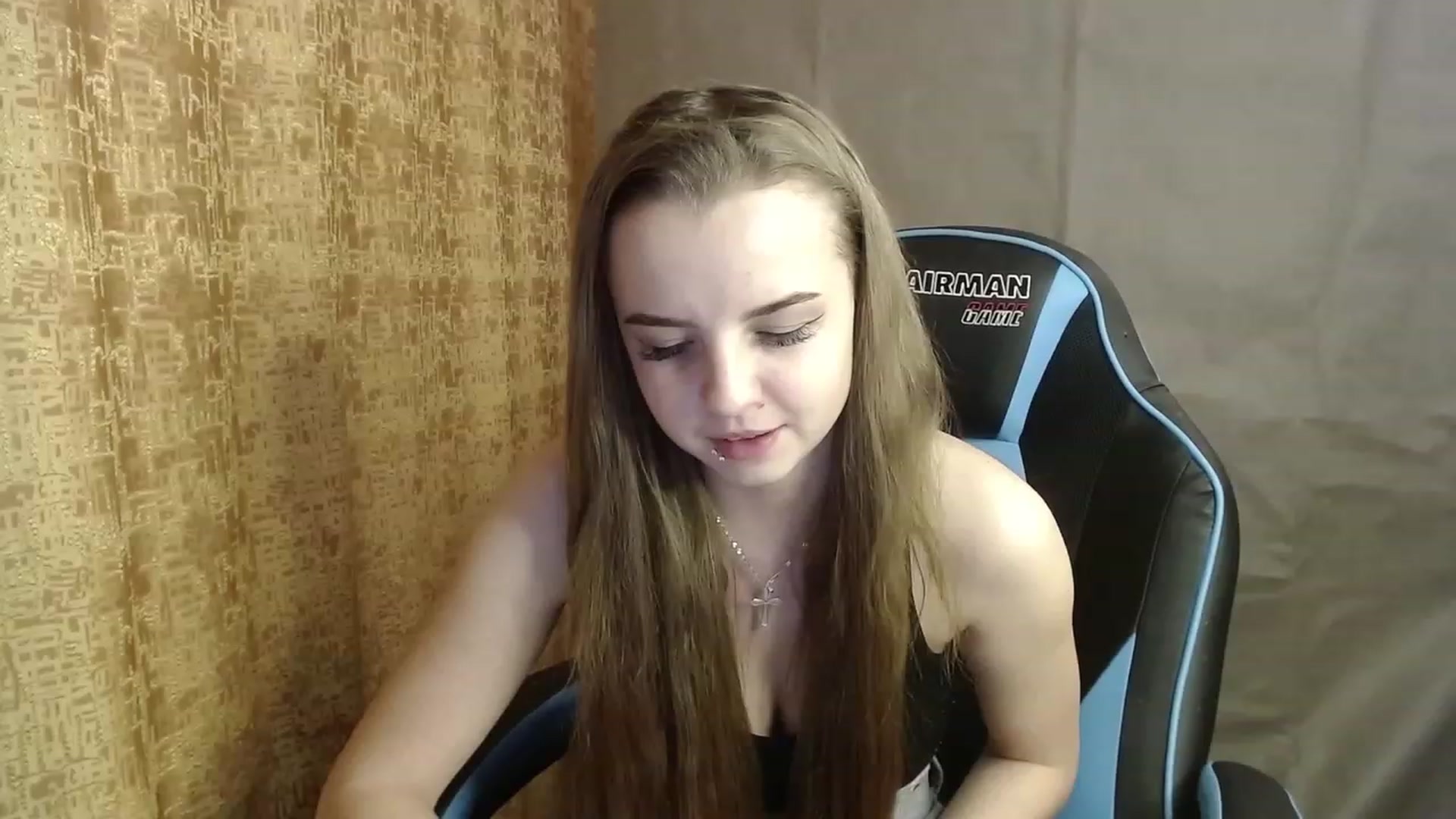 Gallery image thumbnail from Lio_noy's myfreecams stream on, 12/10/2022, 23:11 image 9 of 20