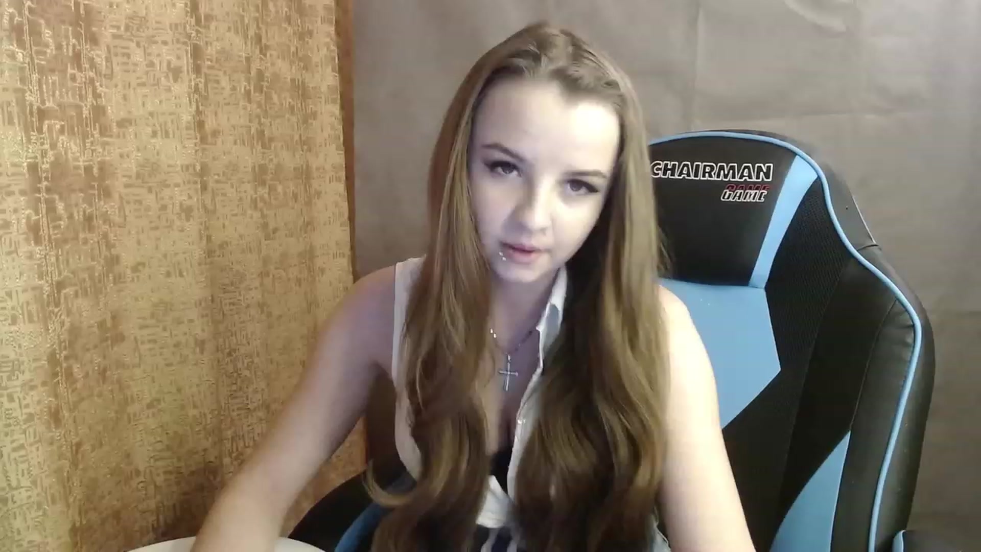 Gallery image thumbnail from Lio_noy's myfreecams stream on, 12/15/2022, 23:31 image 1 of 20