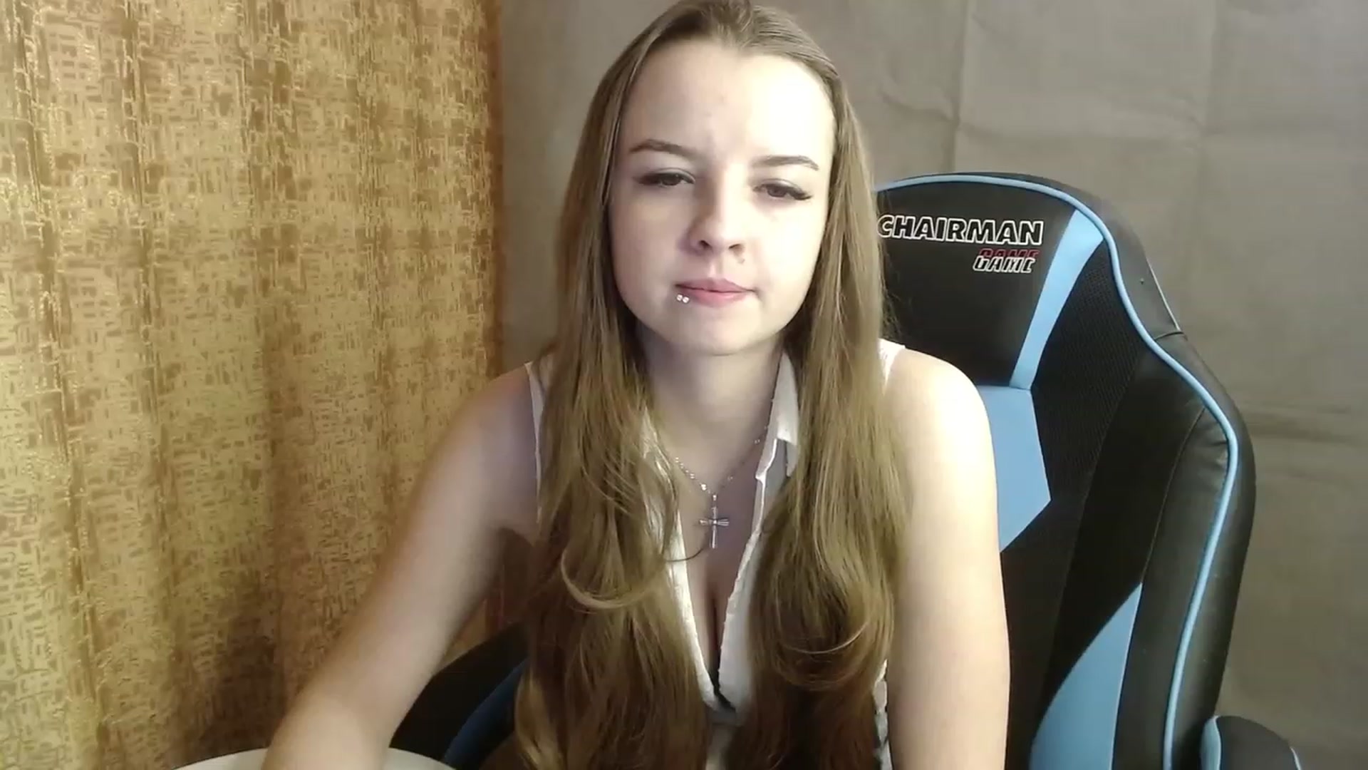 Gallery image thumbnail from Lio_noy's myfreecams stream on, 12/18/2022, 24:01 image 11 of 20
