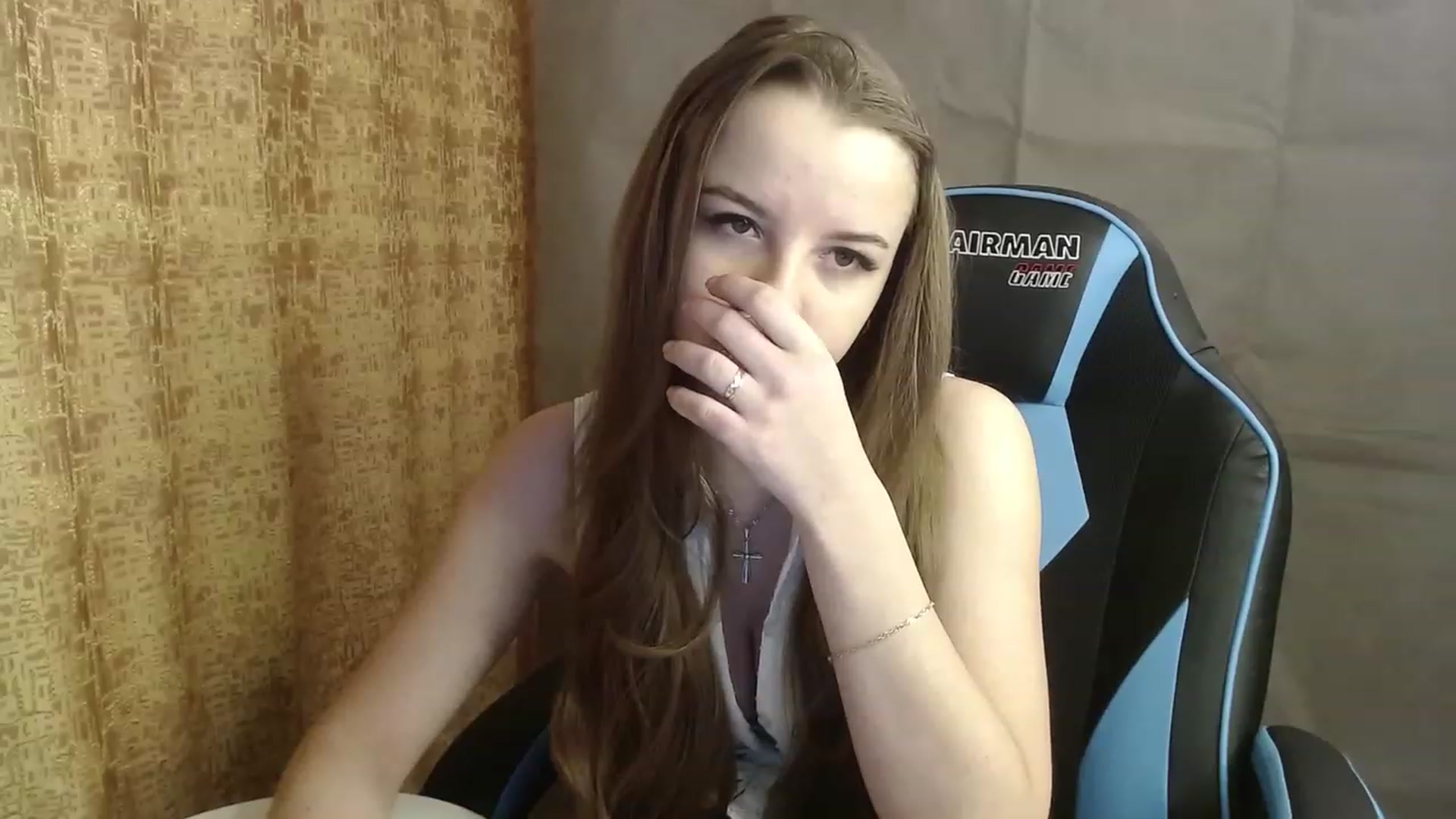 Gallery image thumbnail from Lio_noy's myfreecams stream on, 12/18/2022, 24:01 image 4 of 20