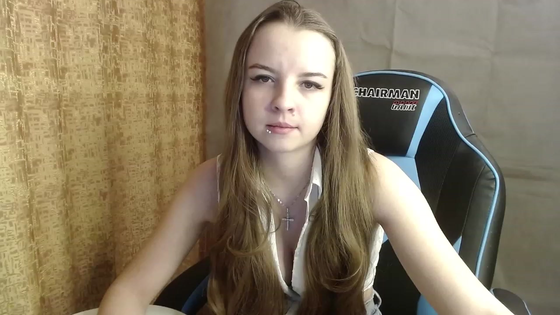 Gallery image thumbnail from Lio_noy's myfreecams stream on, 12/18/2022, 24:01 image 9 of 20