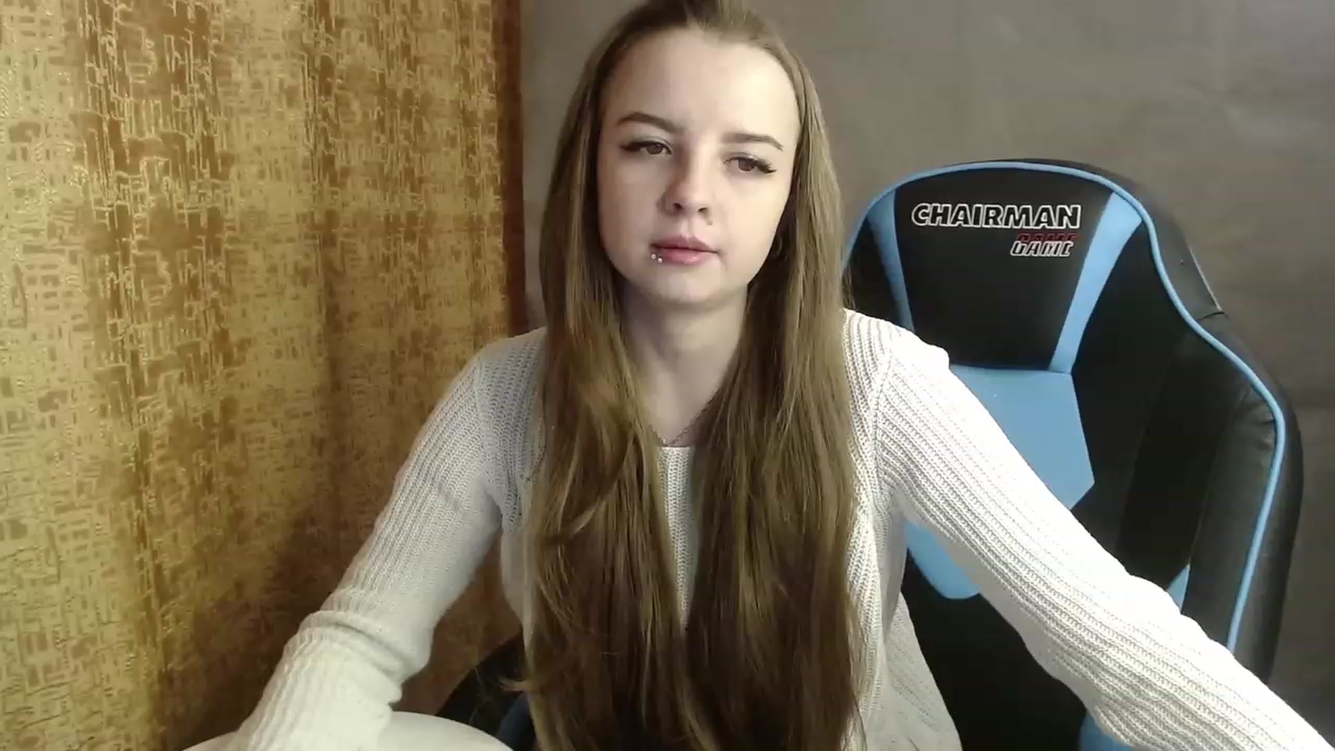 Gallery image thumbnail from Lio_noy's myfreecams stream on, 12/20/2022, 22:40 image 12 of 20