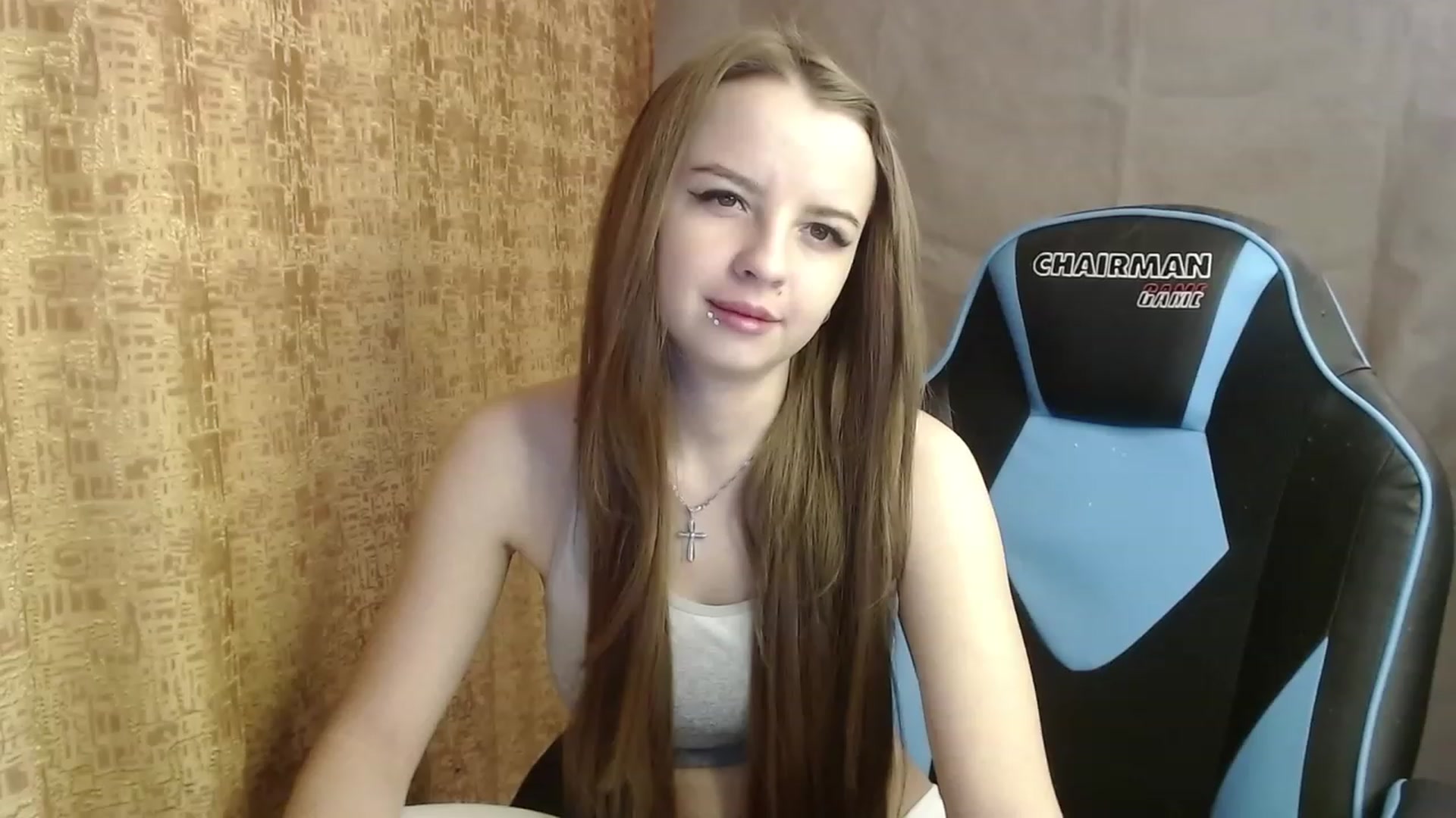 Gallery image thumbnail from Lio_noy's myfreecams stream on, 12/27/2022, 24:21 image 7 of 20