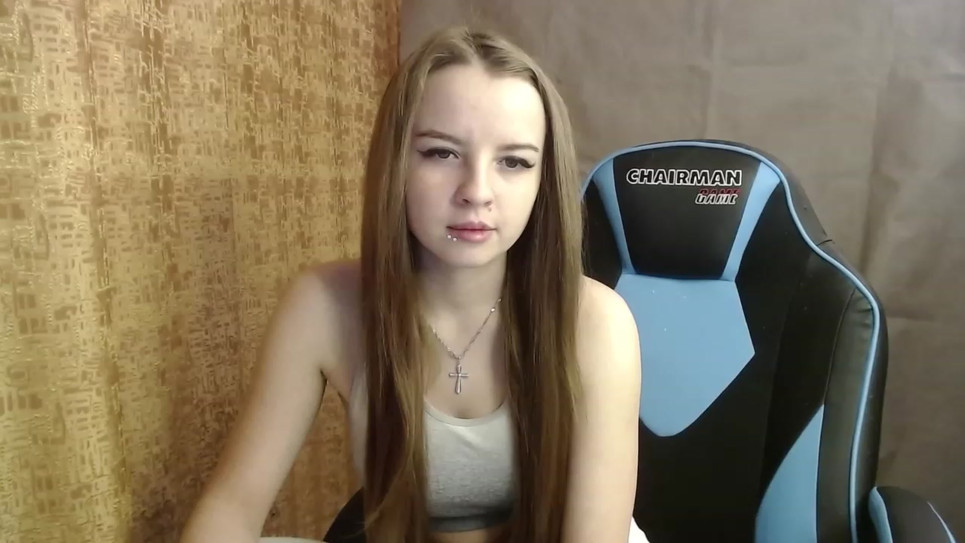 Gallery image thumbnail from Lio_noy's myfreecams stream on, 12/27/2022, 24:21 image 1 of 20