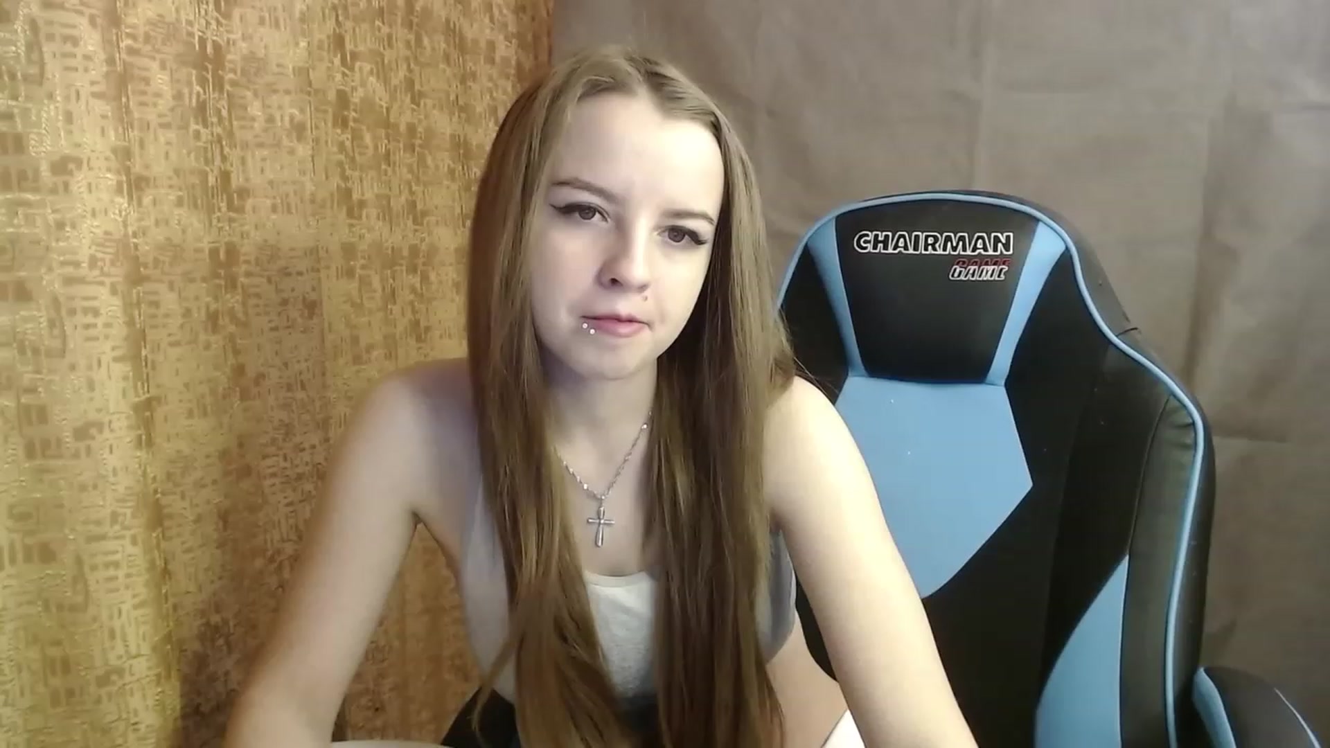 Gallery image thumbnail from Lio_noy's myfreecams stream on, 12/27/2022, 24:21 image 2 of 20