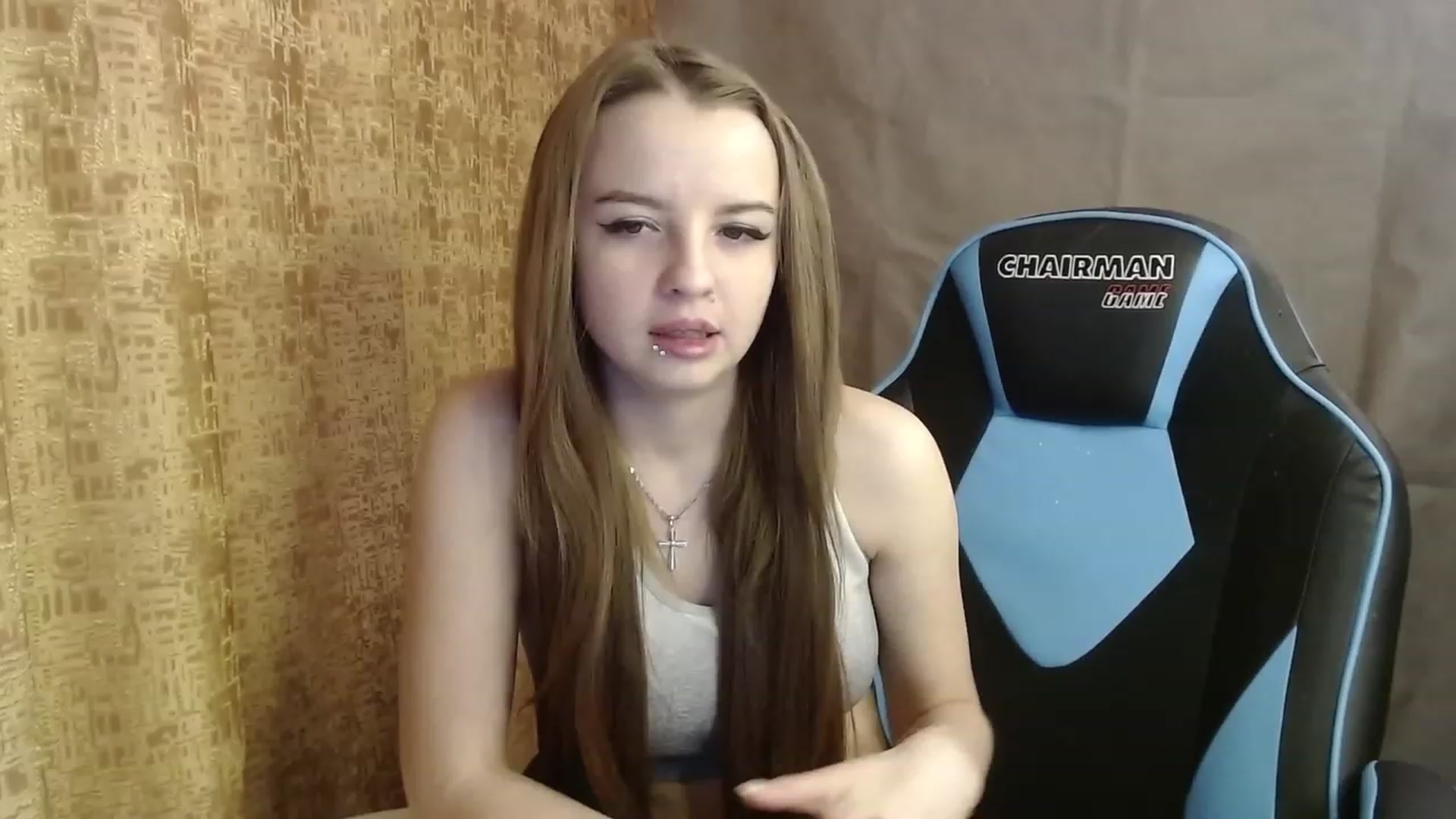 Gallery image thumbnail from Lio_noy's myfreecams stream on, 12/27/2022, 24:21 image 8 of 20