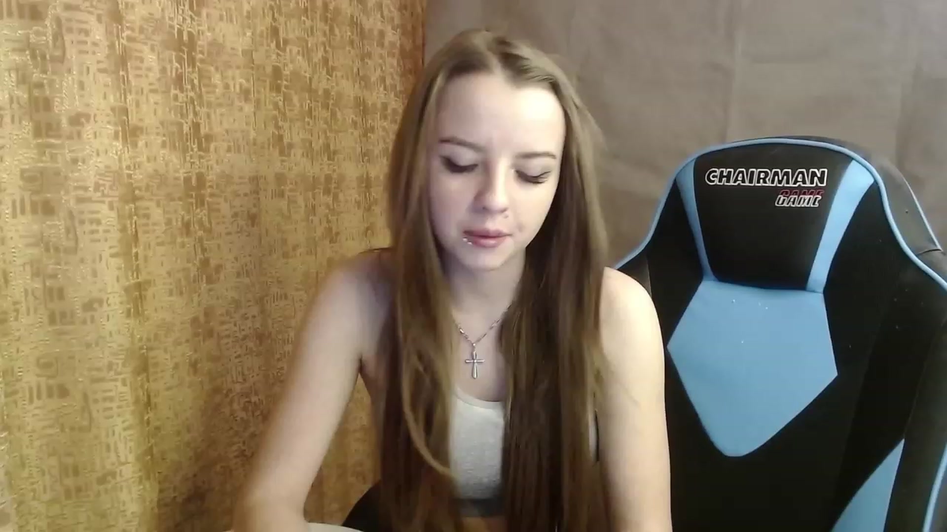 Gallery image thumbnail from Lio_noy's myfreecams stream on, 12/27/2022, 24:21 image 15 of 20