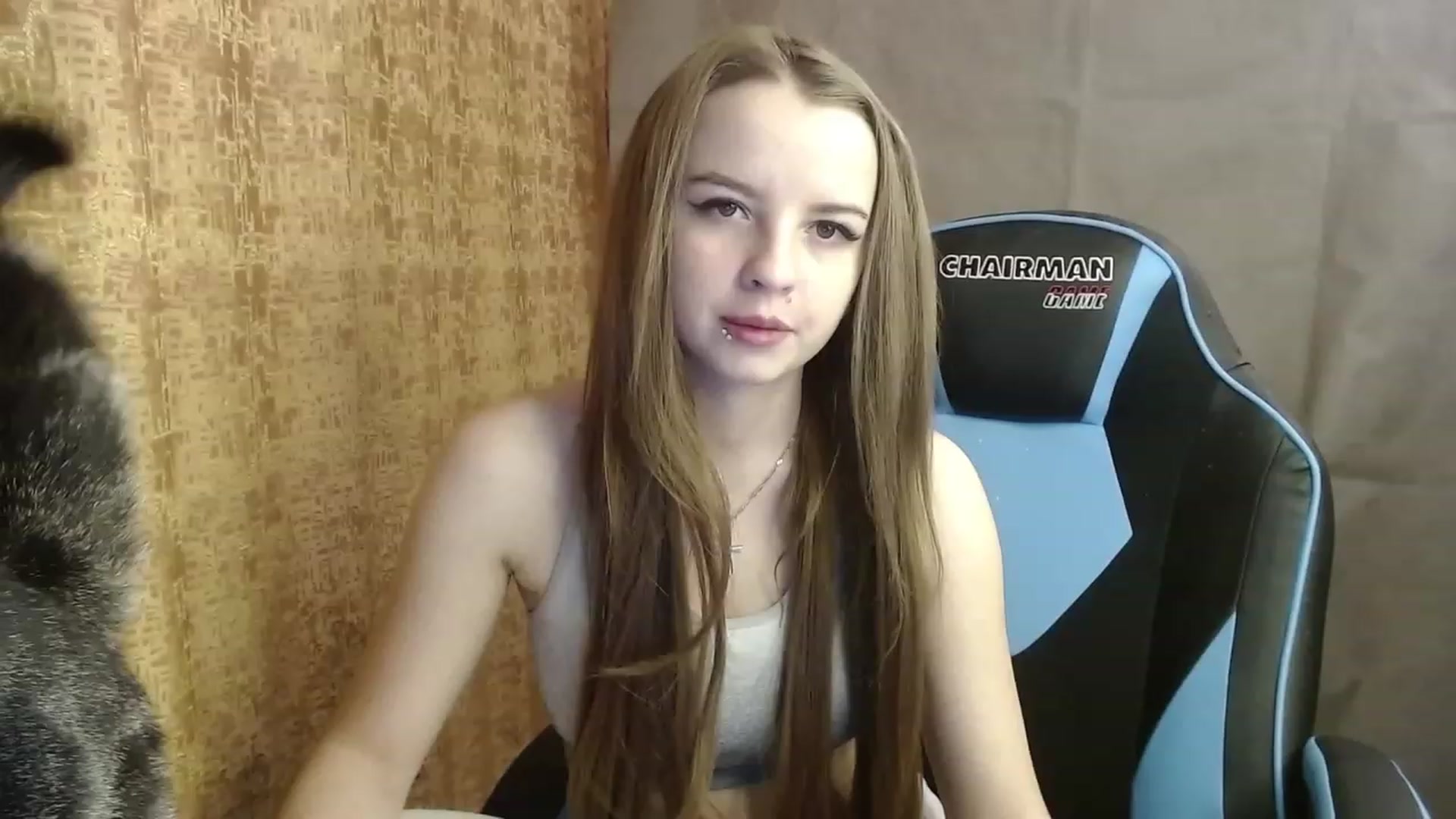 Gallery image thumbnail from Lio_noy's myfreecams stream on, 12/27/2022, 24:21 image 4 of 20