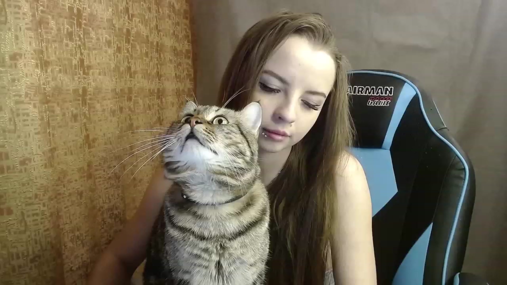 Gallery image thumbnail from Lio_noy's myfreecams stream on, 12/27/2022, 22:29 image 13 of 20