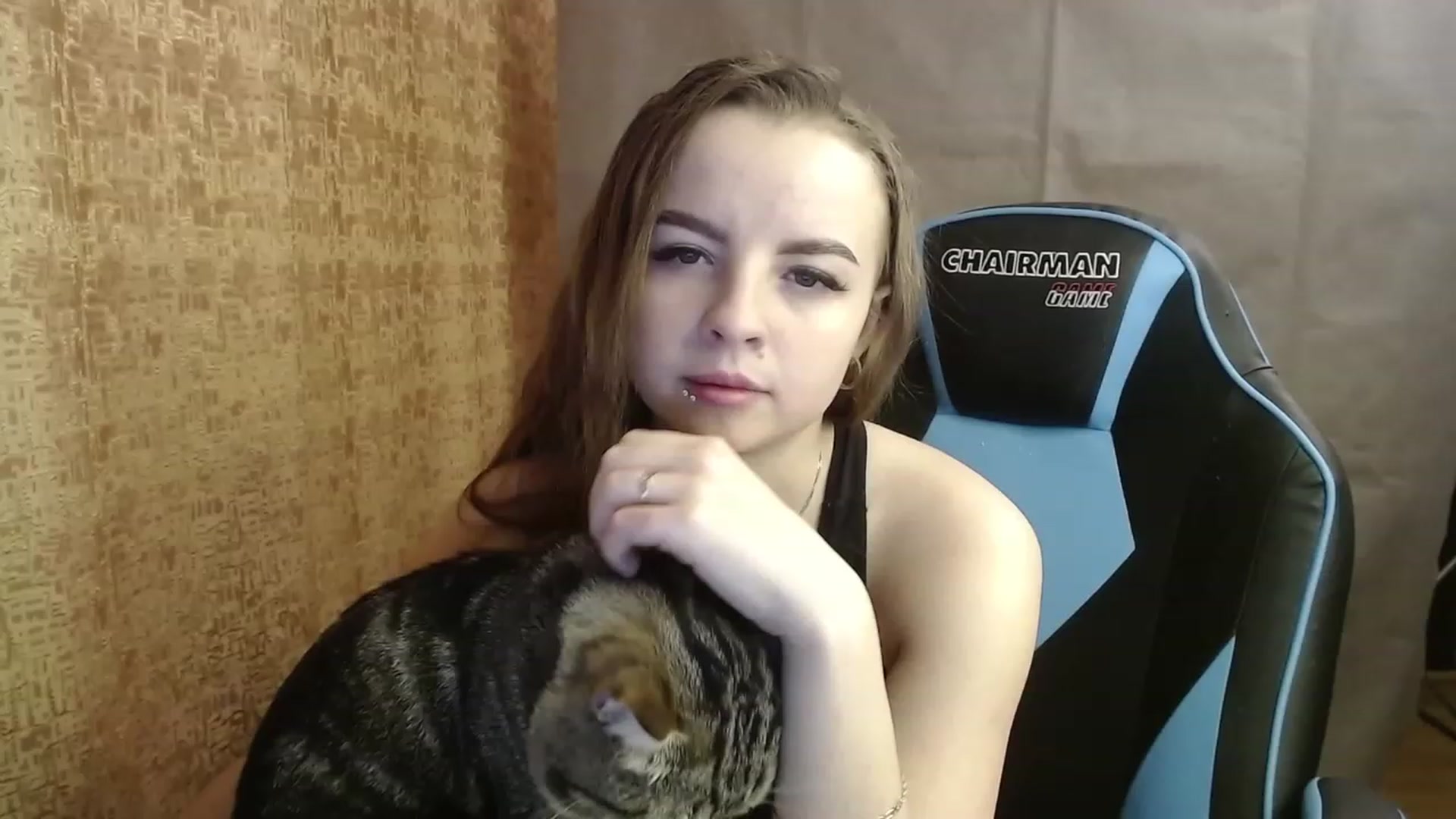 Gallery image thumbnail from Lio_noy's myfreecams stream on, 12/28/2022, 22:27 image 18 of 20