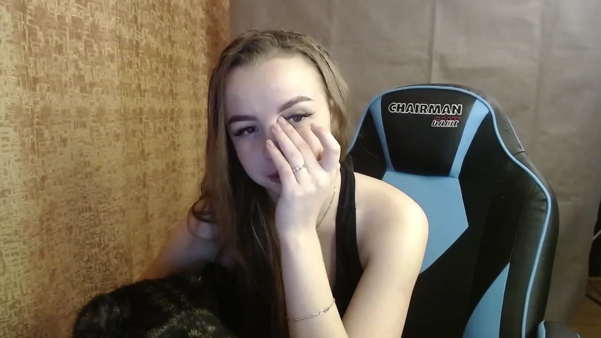 Gallery image thumbnail from Lio_noy's myfreecams stream on, 12/28/2022, 22:27 image 19 of 20